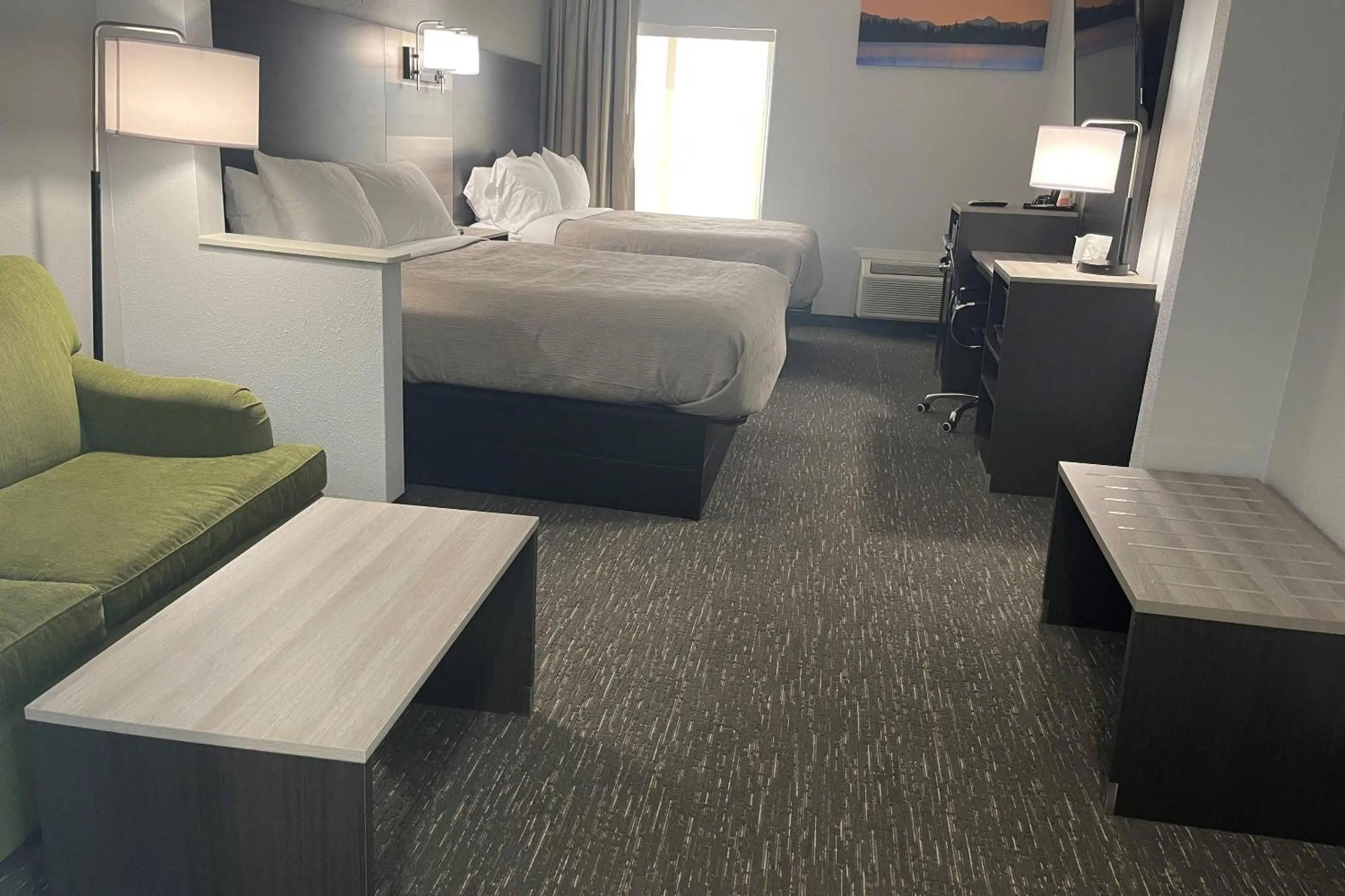 Bedroom, Bed in Quality Suites Abilene Mall Area