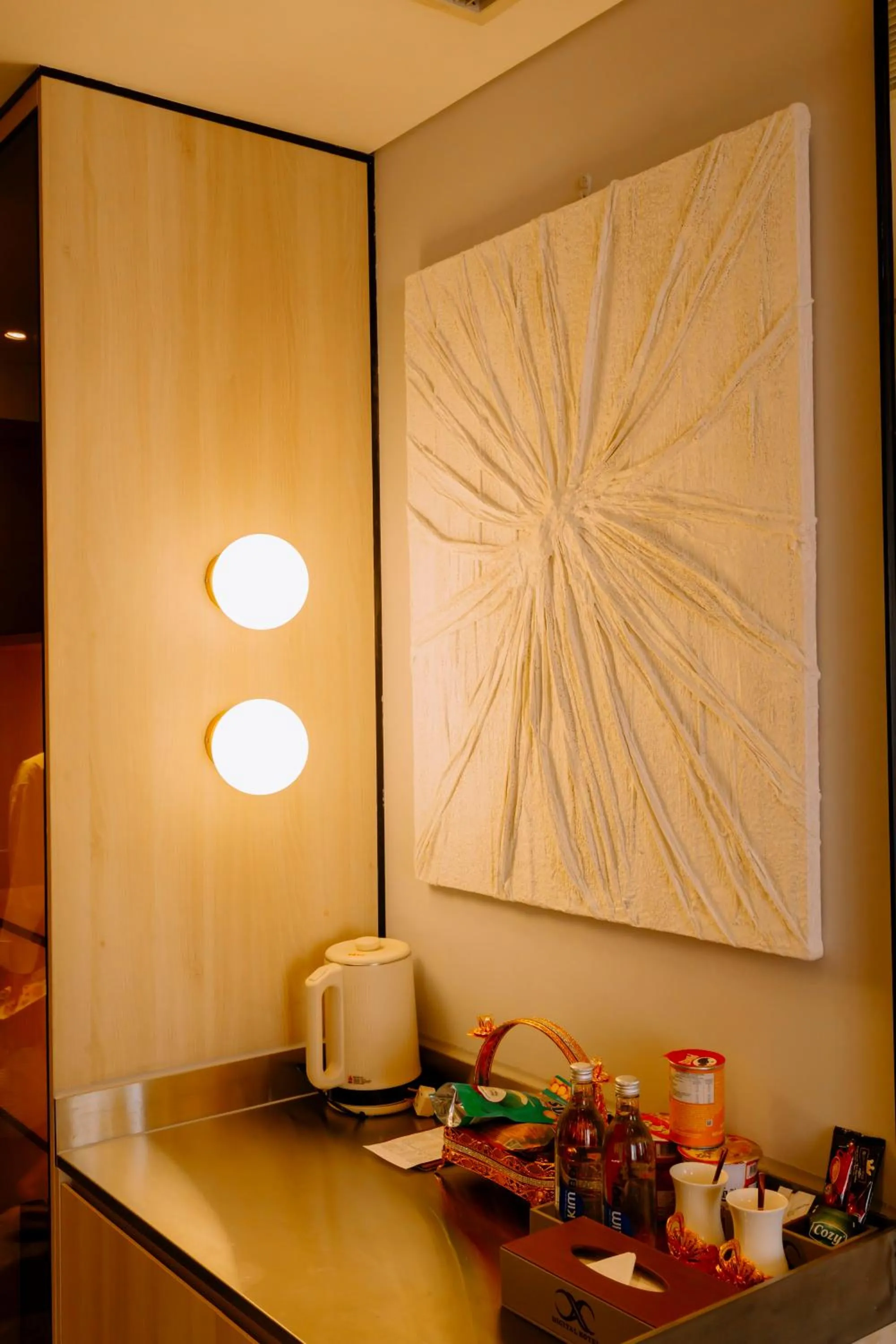 Coffee/tea facilities in X-Digital HOTEL