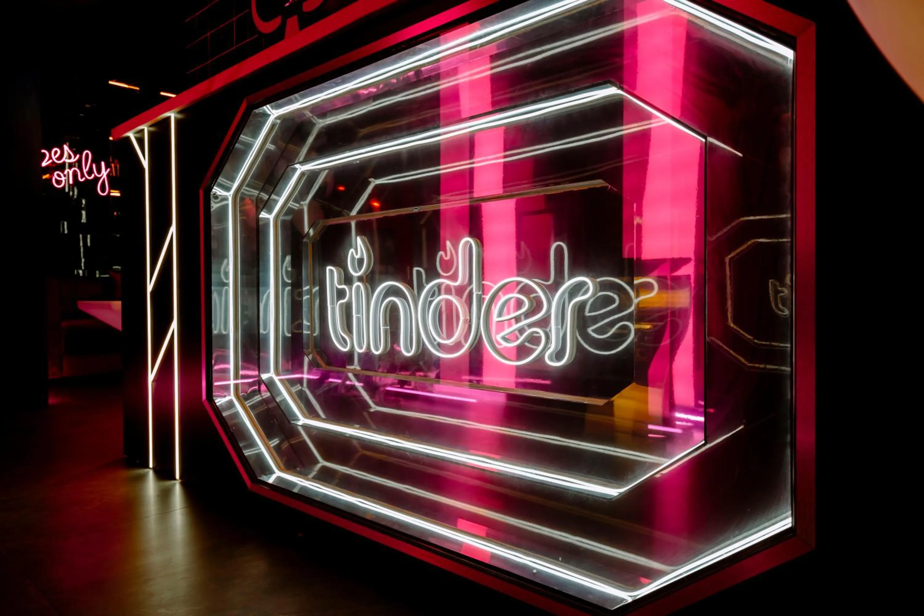 Lounge or bar in X-Digital HOTEL