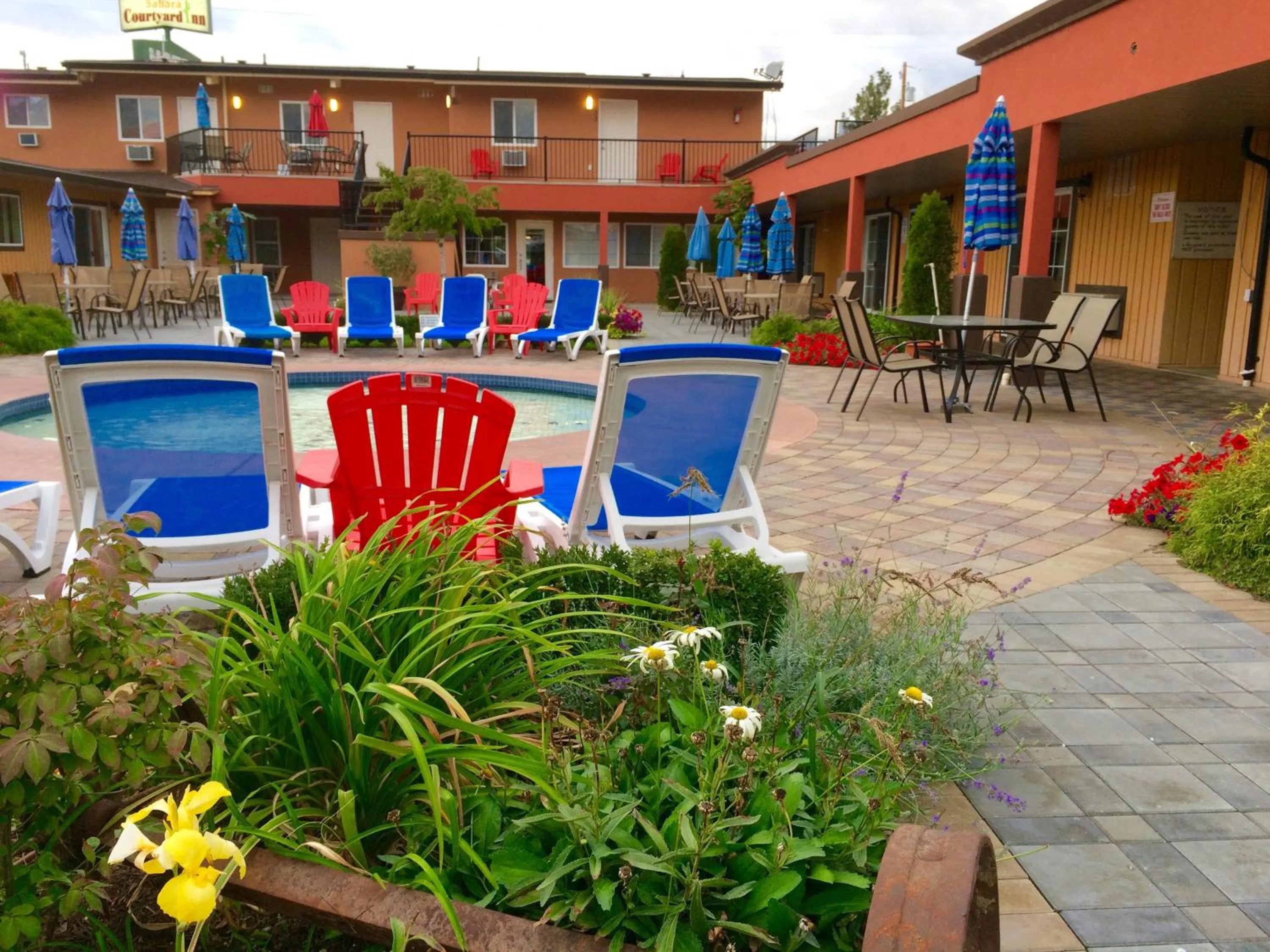 Property building in Sahara Suites