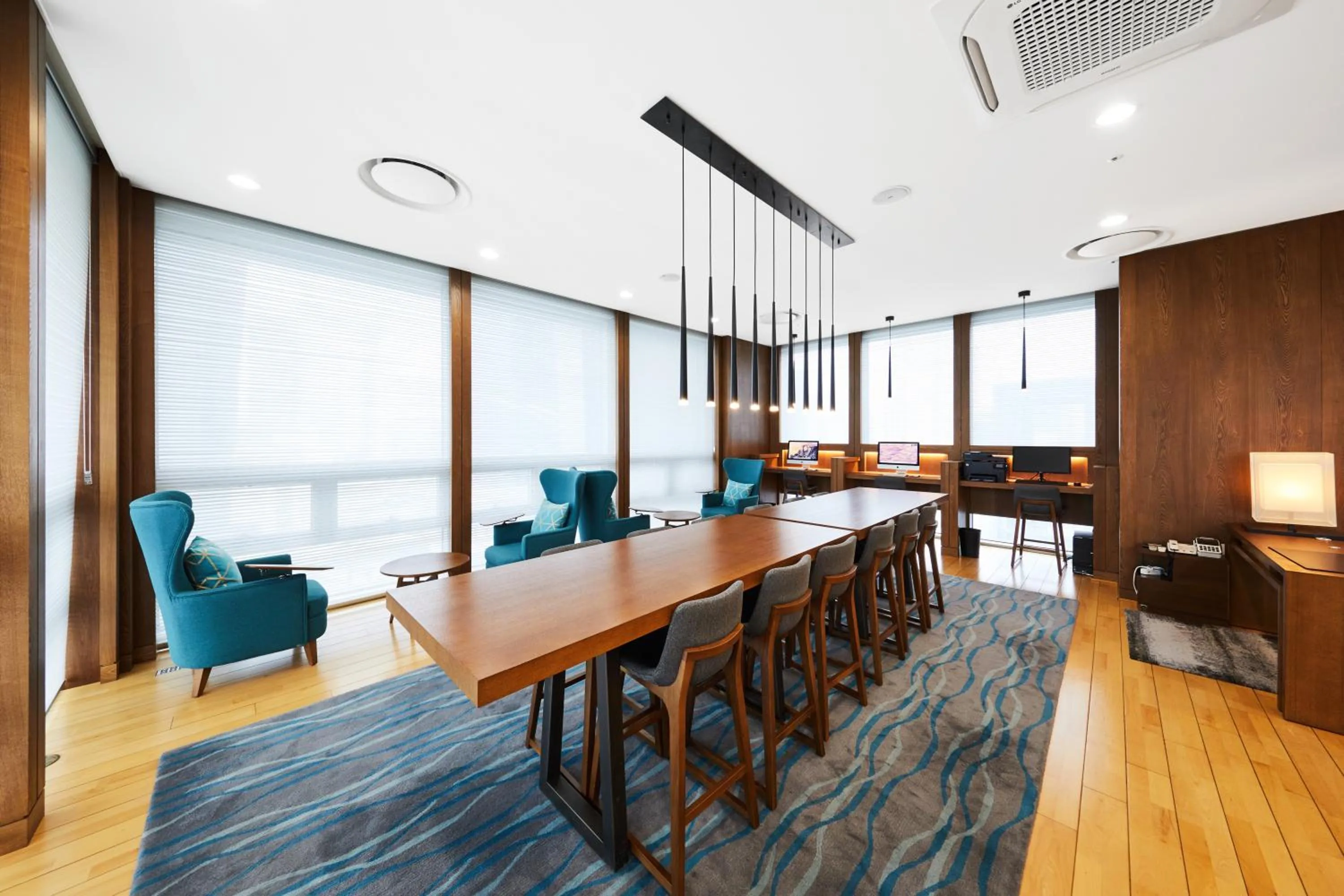 Felix by STX Hotel & Suite