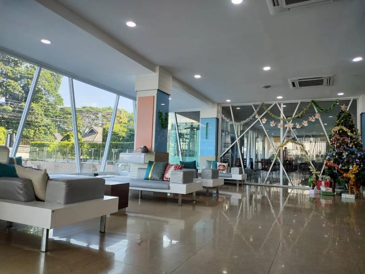 Seating area in KANN Pattaya Hotel