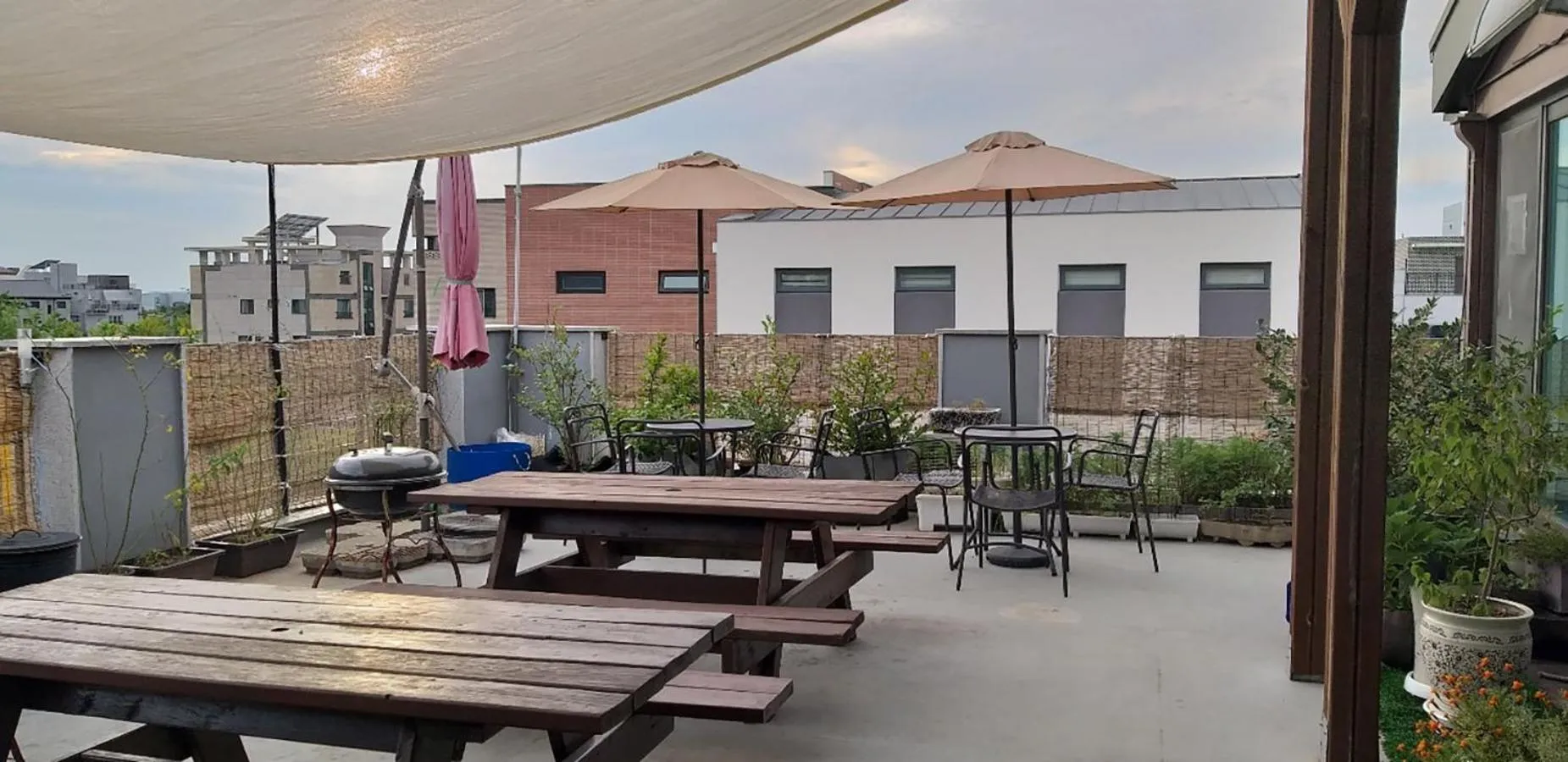 Balcony/Terrace in Mr. Kim Guesthouse