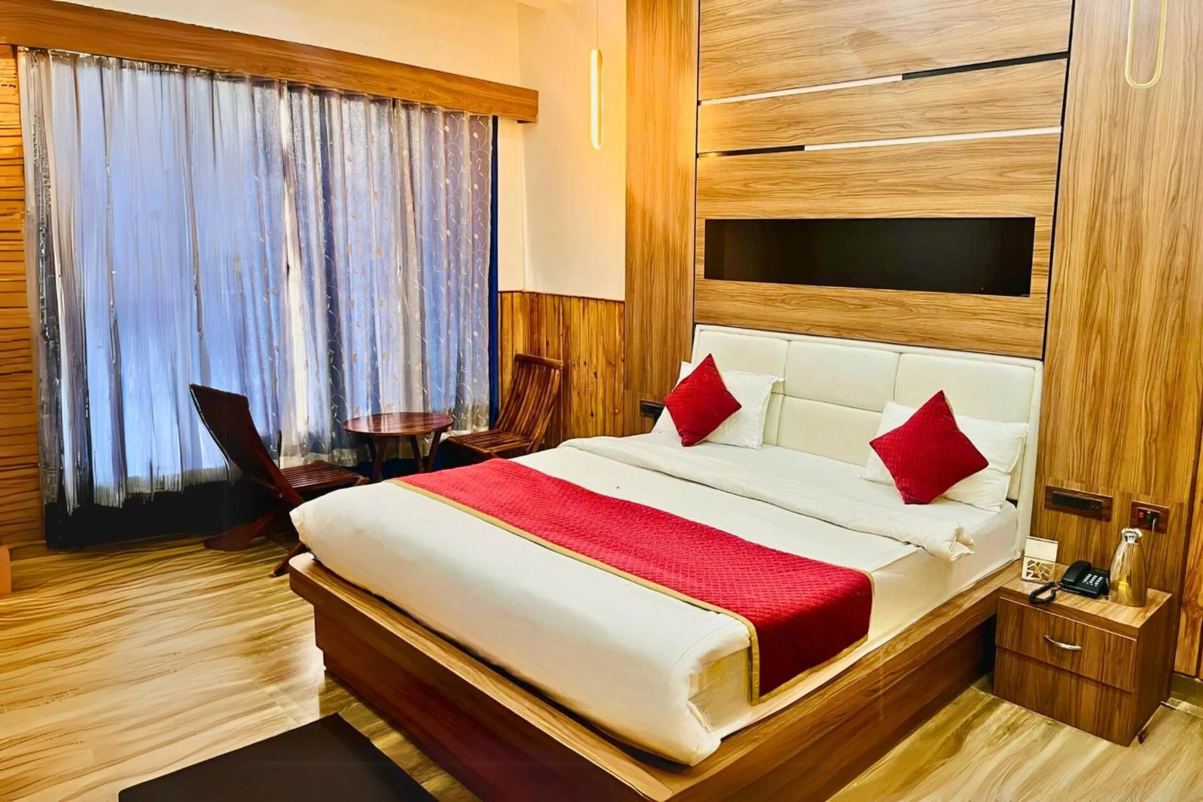 Bedroom, Bed in Three Heavens Corbett