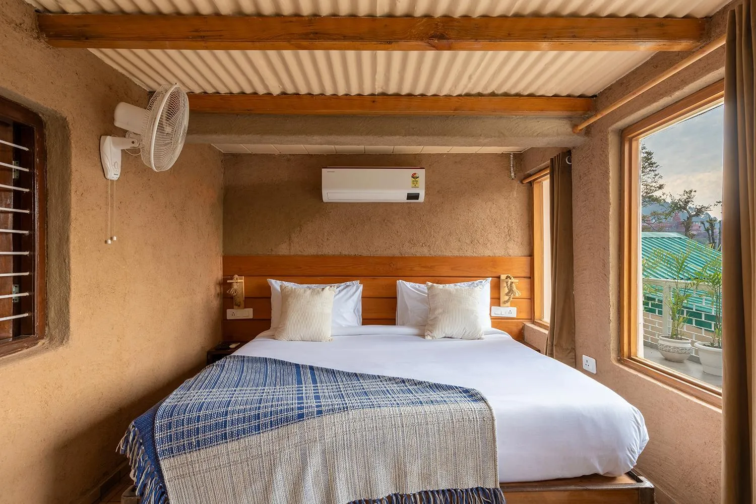 Bedroom, Bed in Maati Resort by The Lake Hill