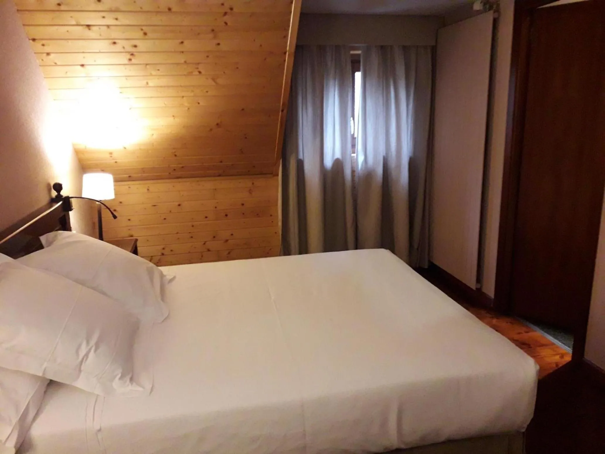 Bed in Parador de Artíes