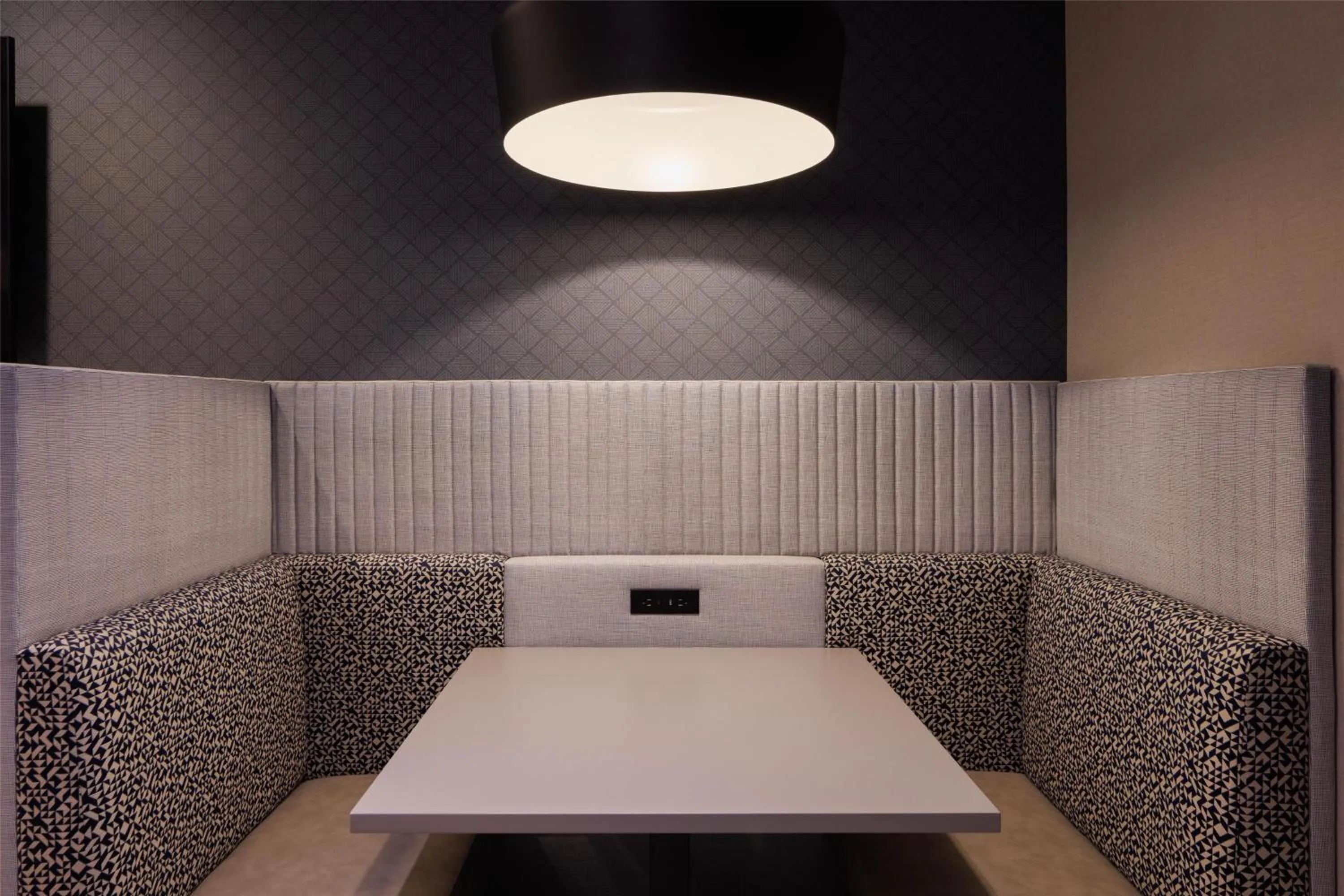 Meeting/conference room in Home2 Suites By Hilton Kittery