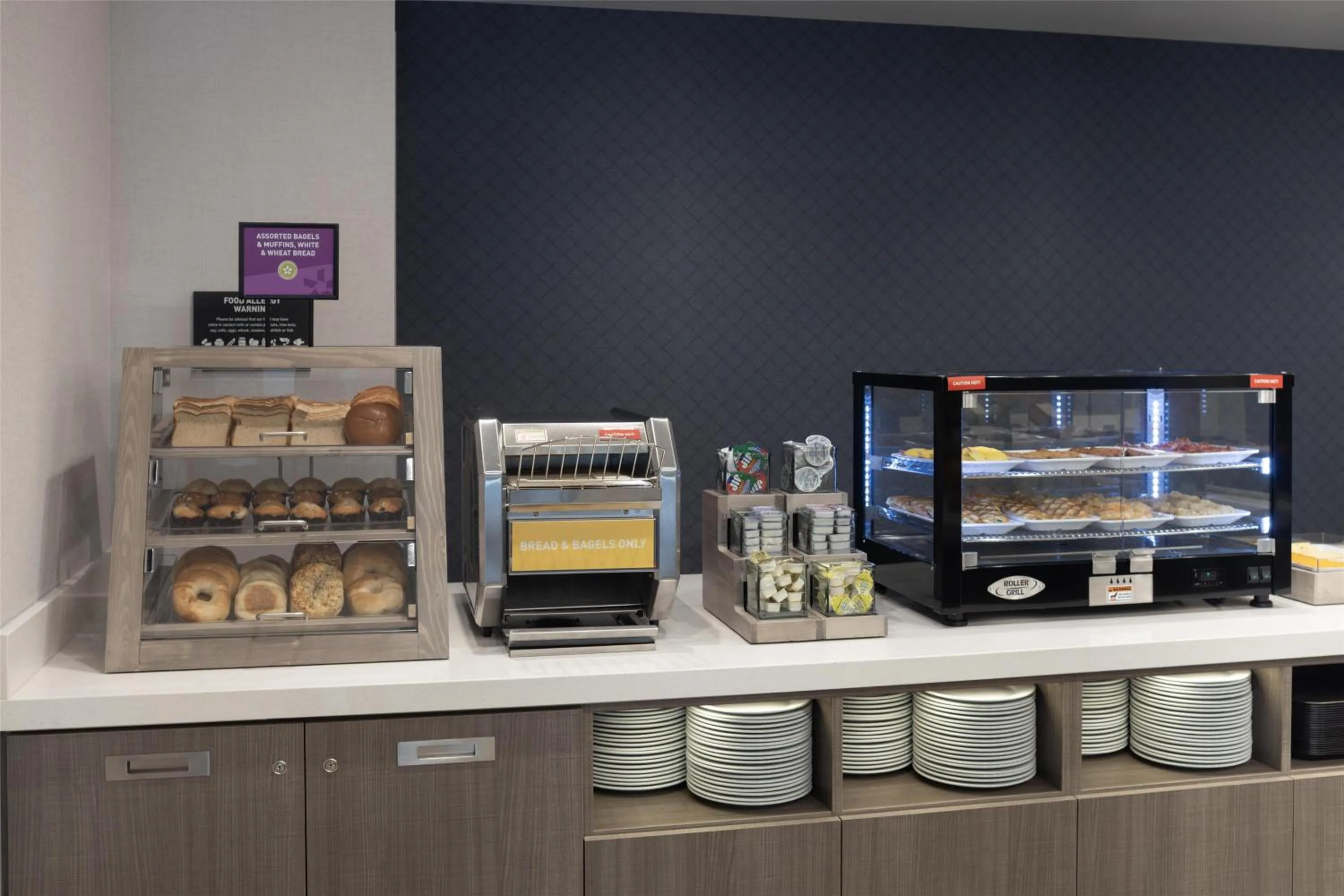 Breakfast in Home2 Suites By Hilton Kittery