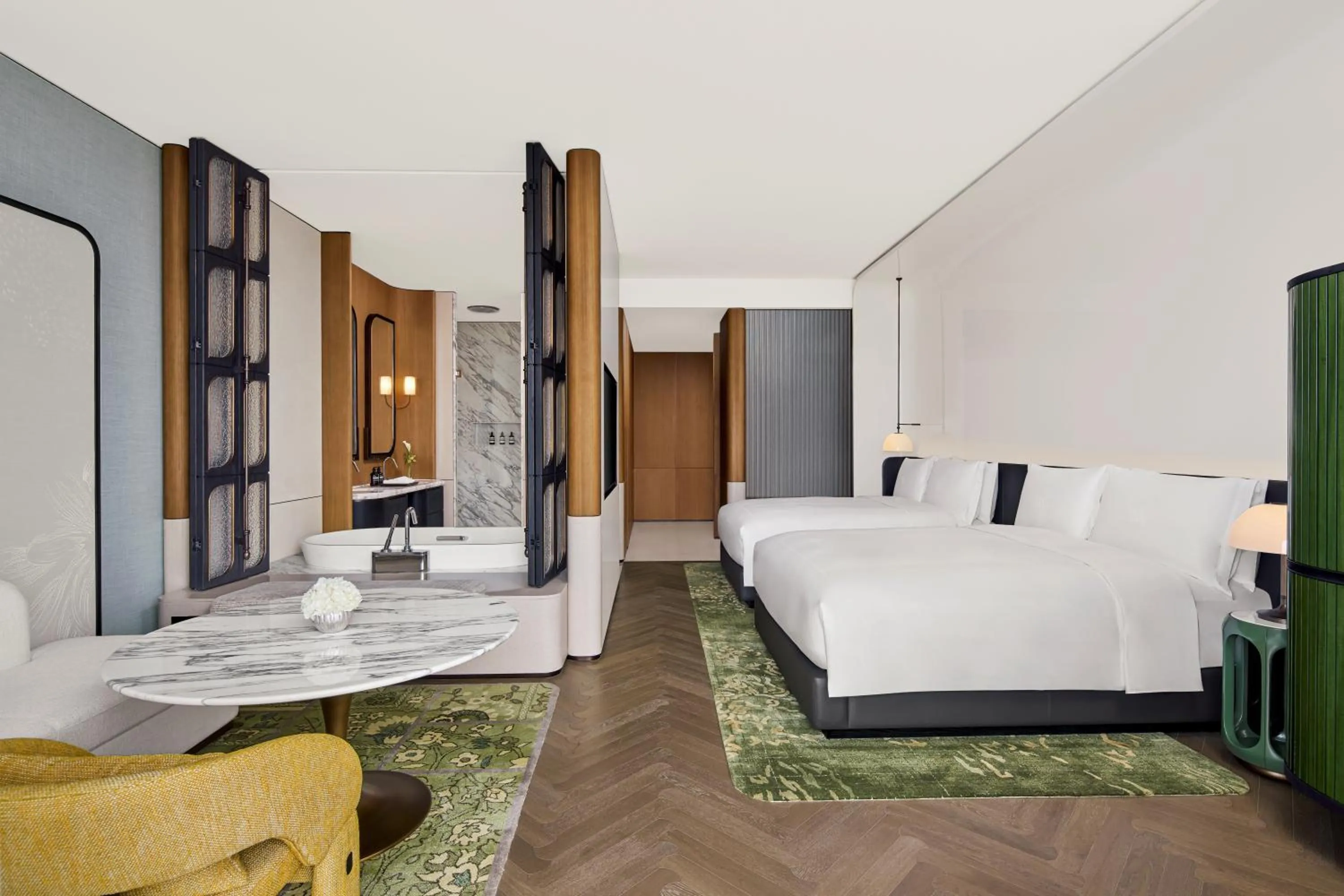 Bed in Waldorf Astoria Shanghai Qiantan