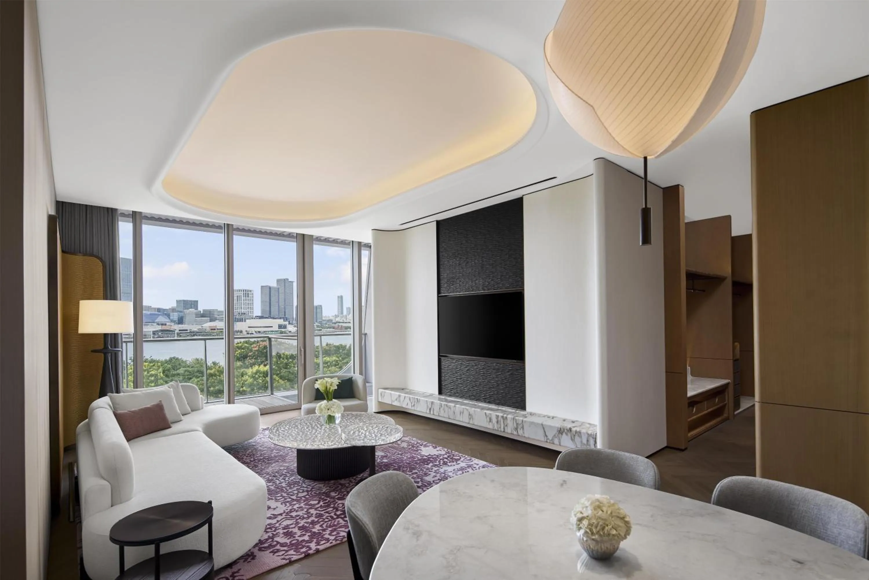 Living room in Waldorf Astoria Shanghai Qiantan