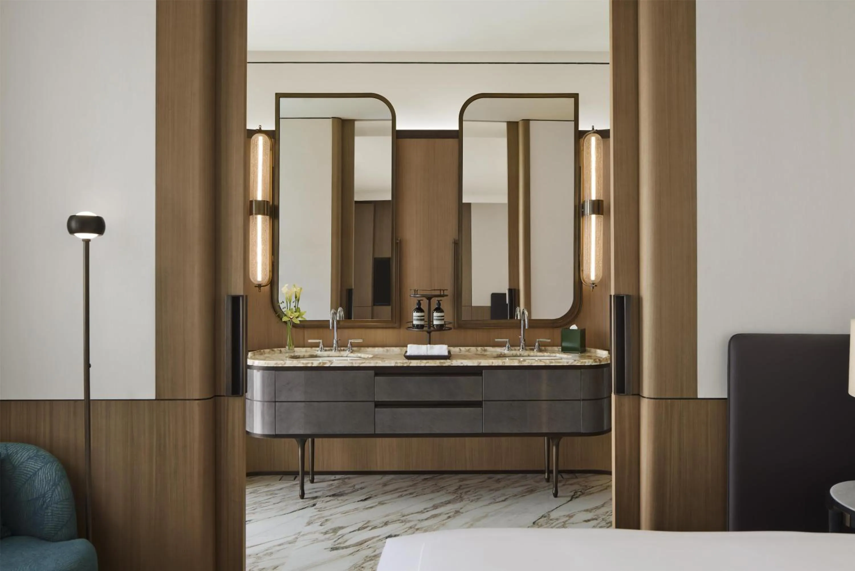 Bathroom in Waldorf Astoria Shanghai Qiantan