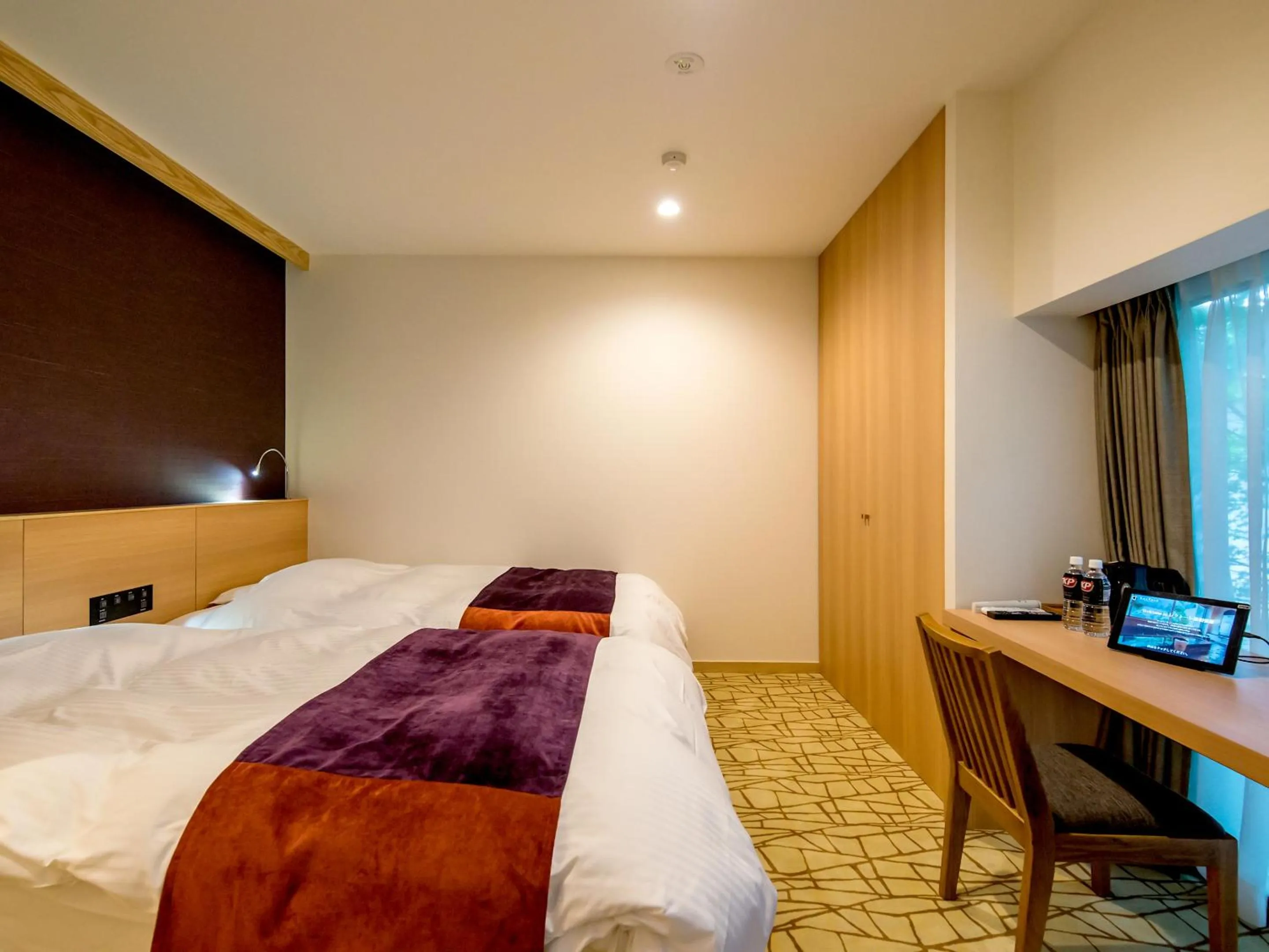 Photo of the whole room in TKP Lectore Hakone Gora