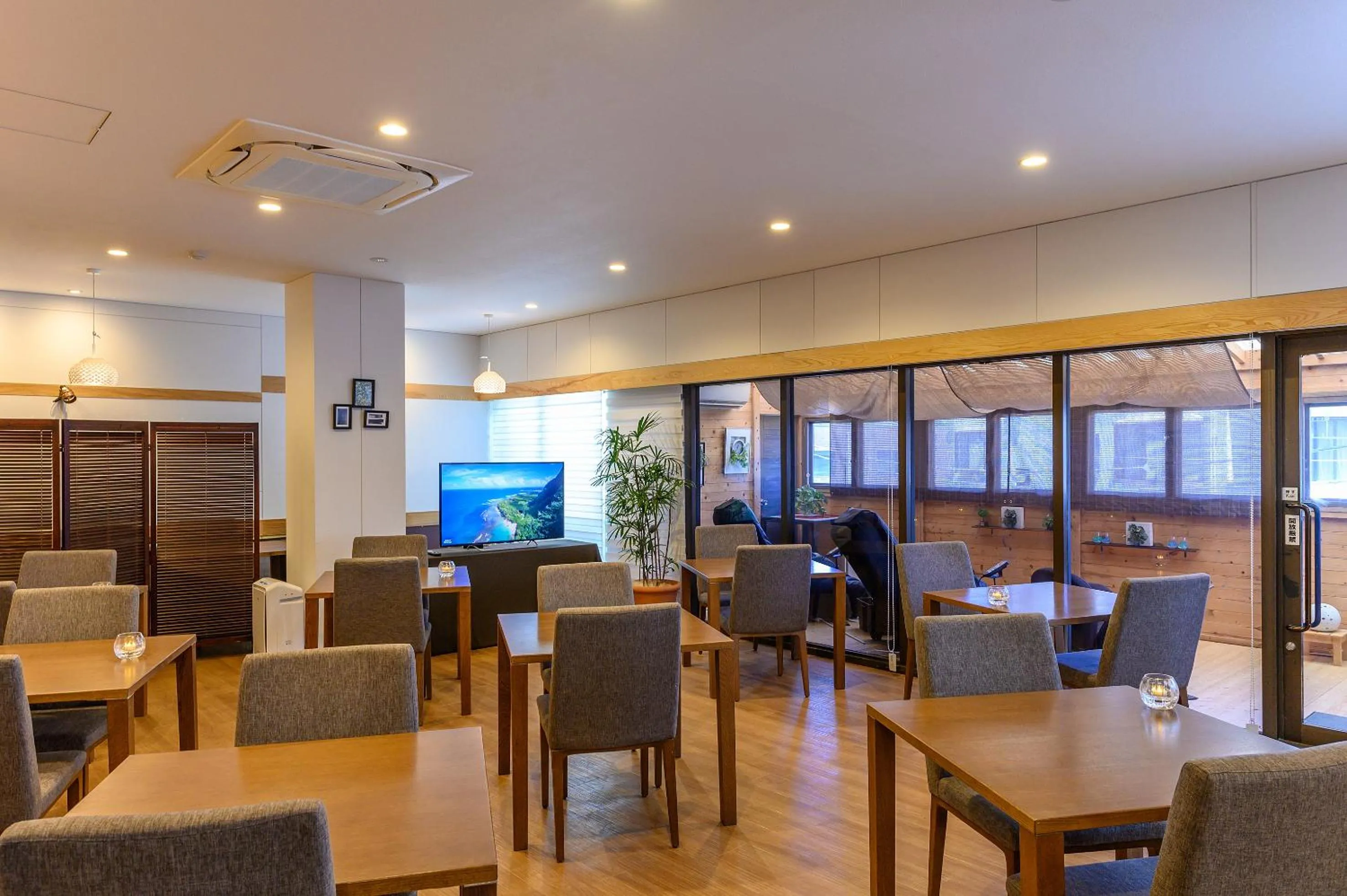 Communal lounge/ TV room in Lectore Atami Momoyama - TKP Hotels & Resorts