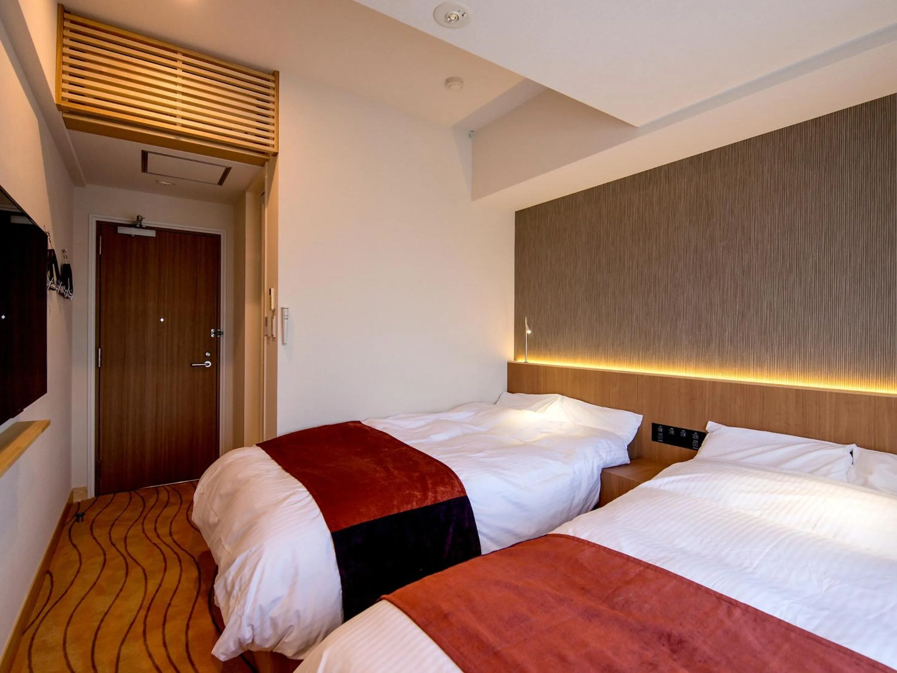 Photo of the whole room, Bed in Lectore Atami Momoyama - TKP Hotels & Resorts