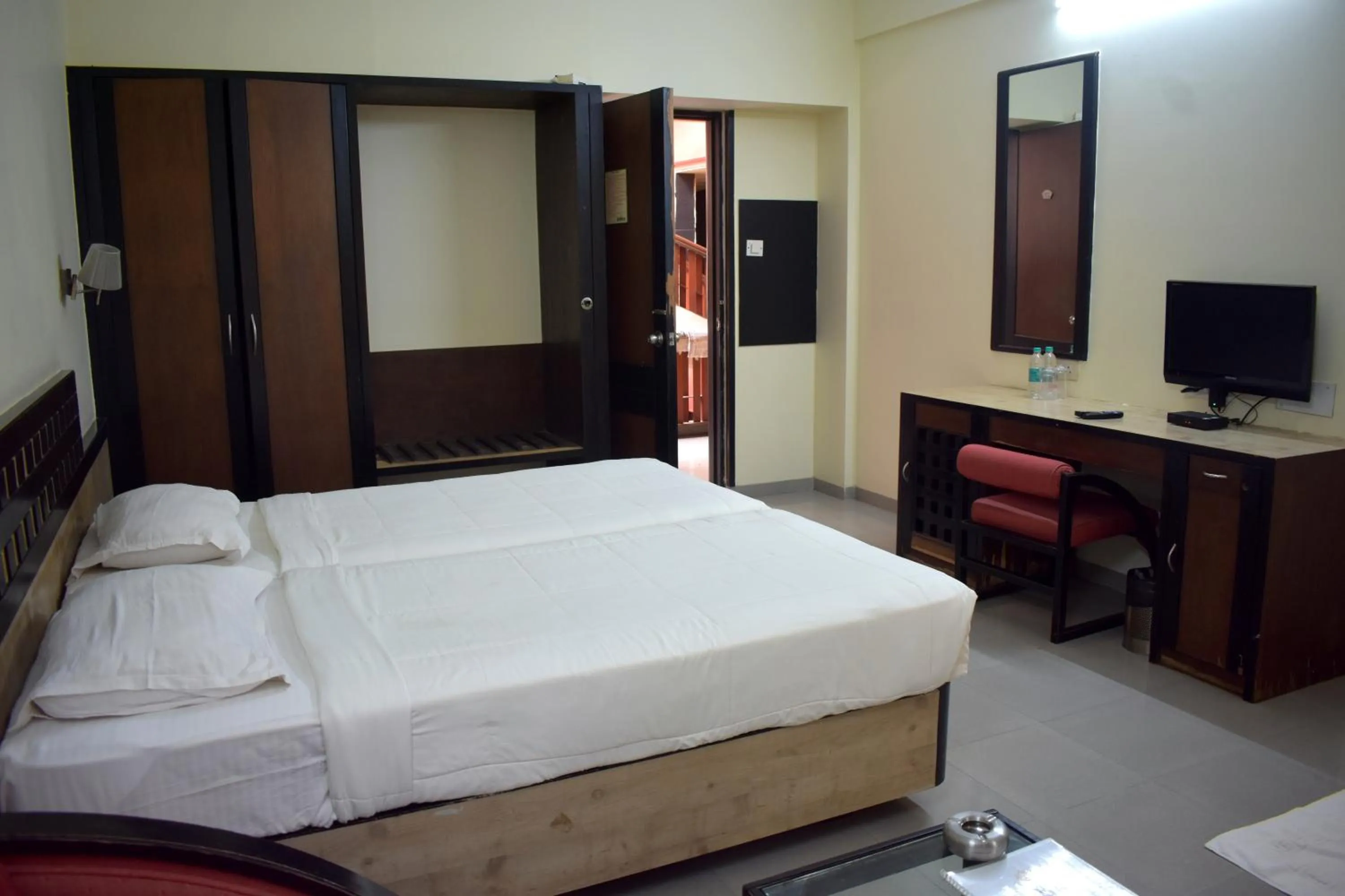 Bed in Hotel Metropolis