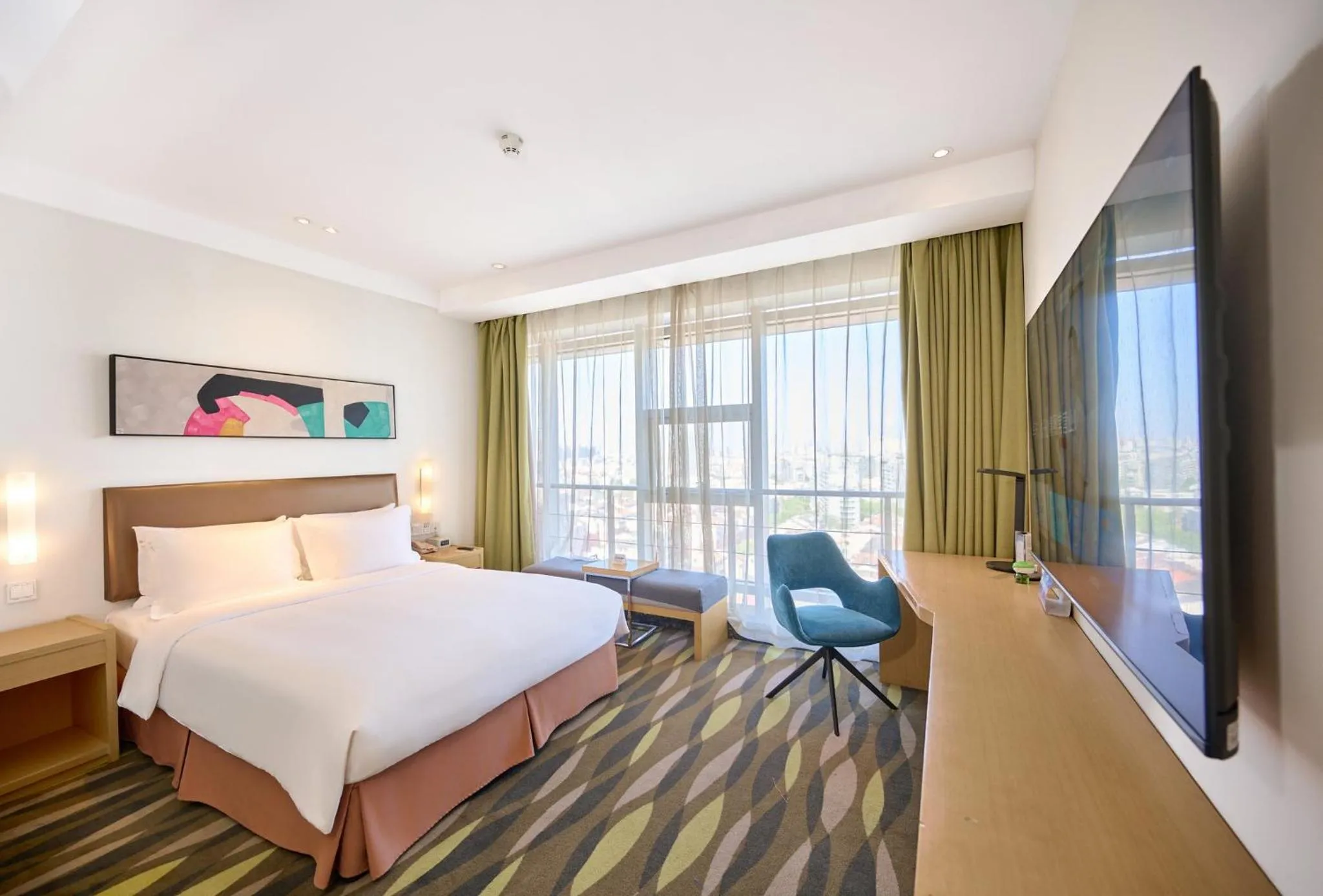 Photo of the whole room, Bed in Holiday Inn Express Changzhou Lanling by IHG