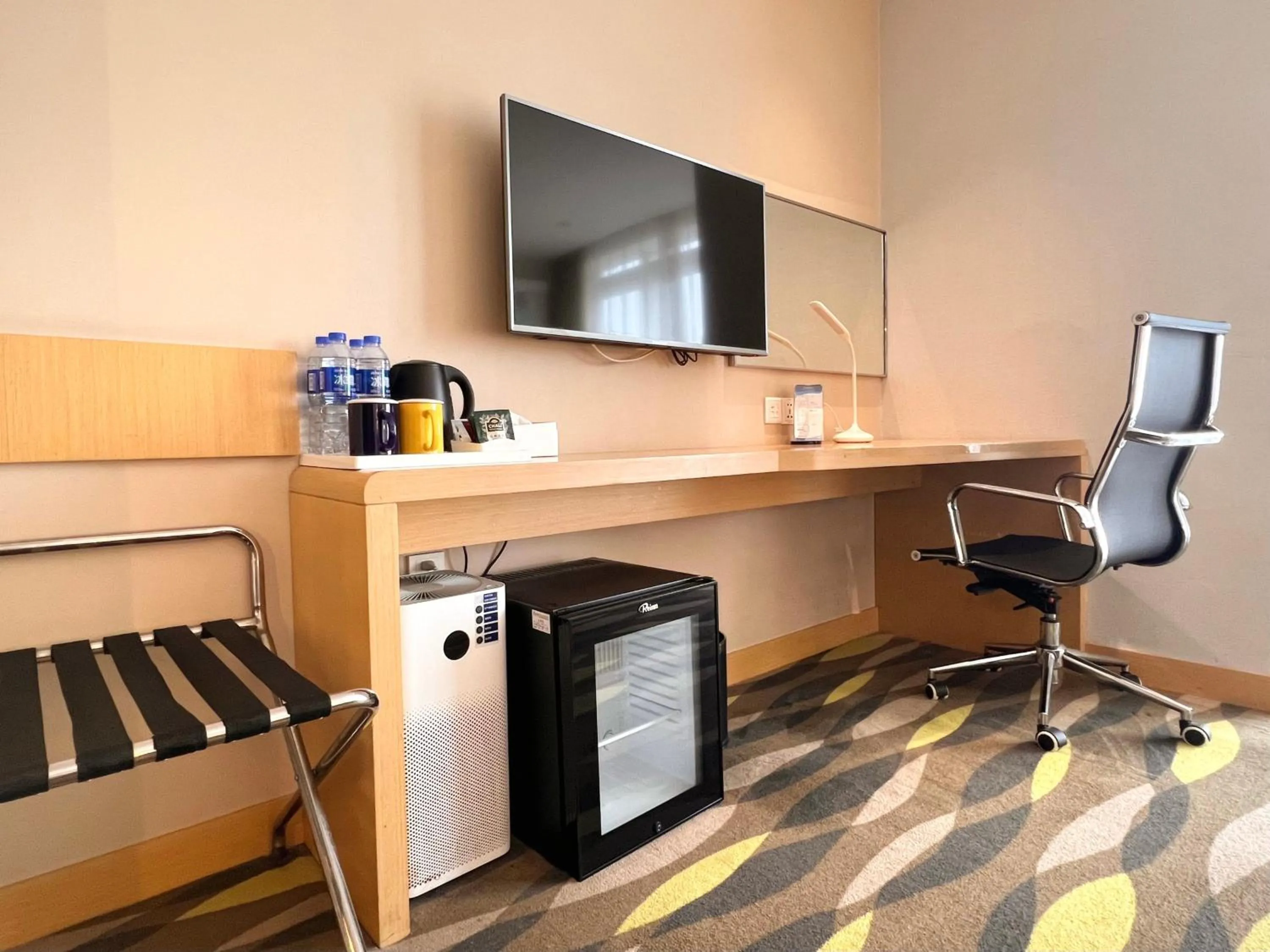 Photo of the whole room in Holiday Inn Express Changzhou Lanling by IHG