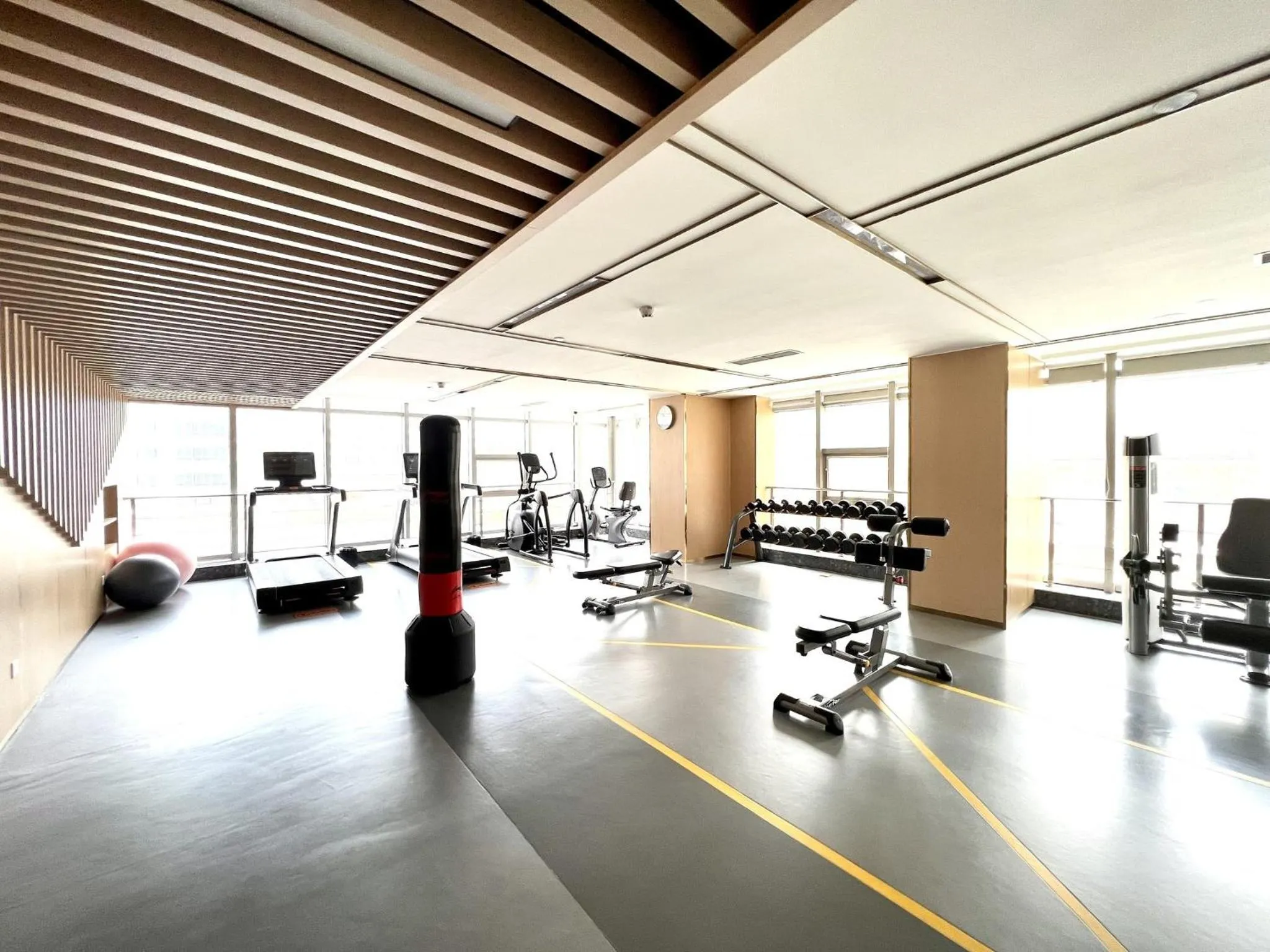 Fitness centre/facilities in Holiday Inn Express Changzhou Lanling by IHG