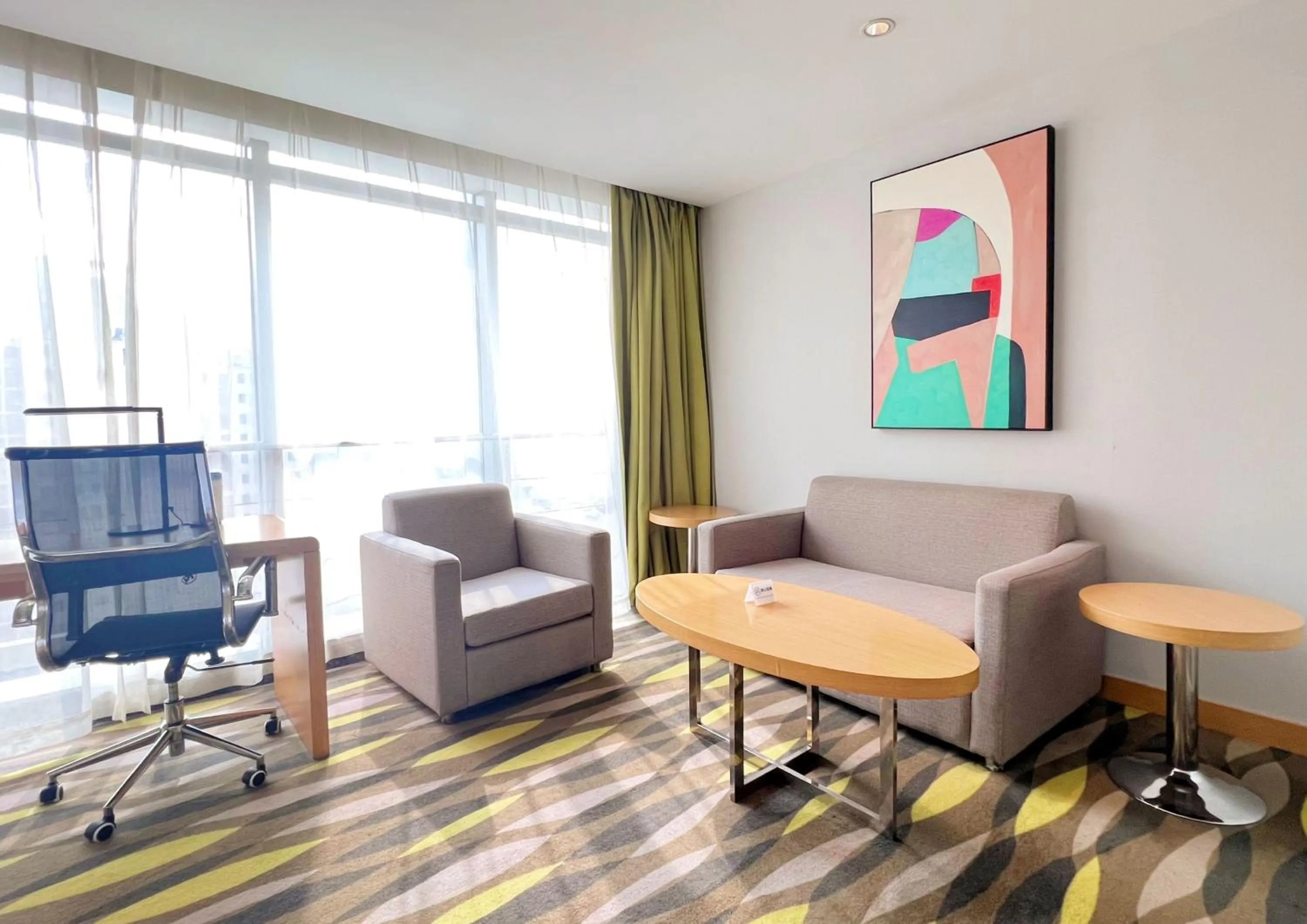 Photo of the whole room in Holiday Inn Express Changzhou Lanling by IHG