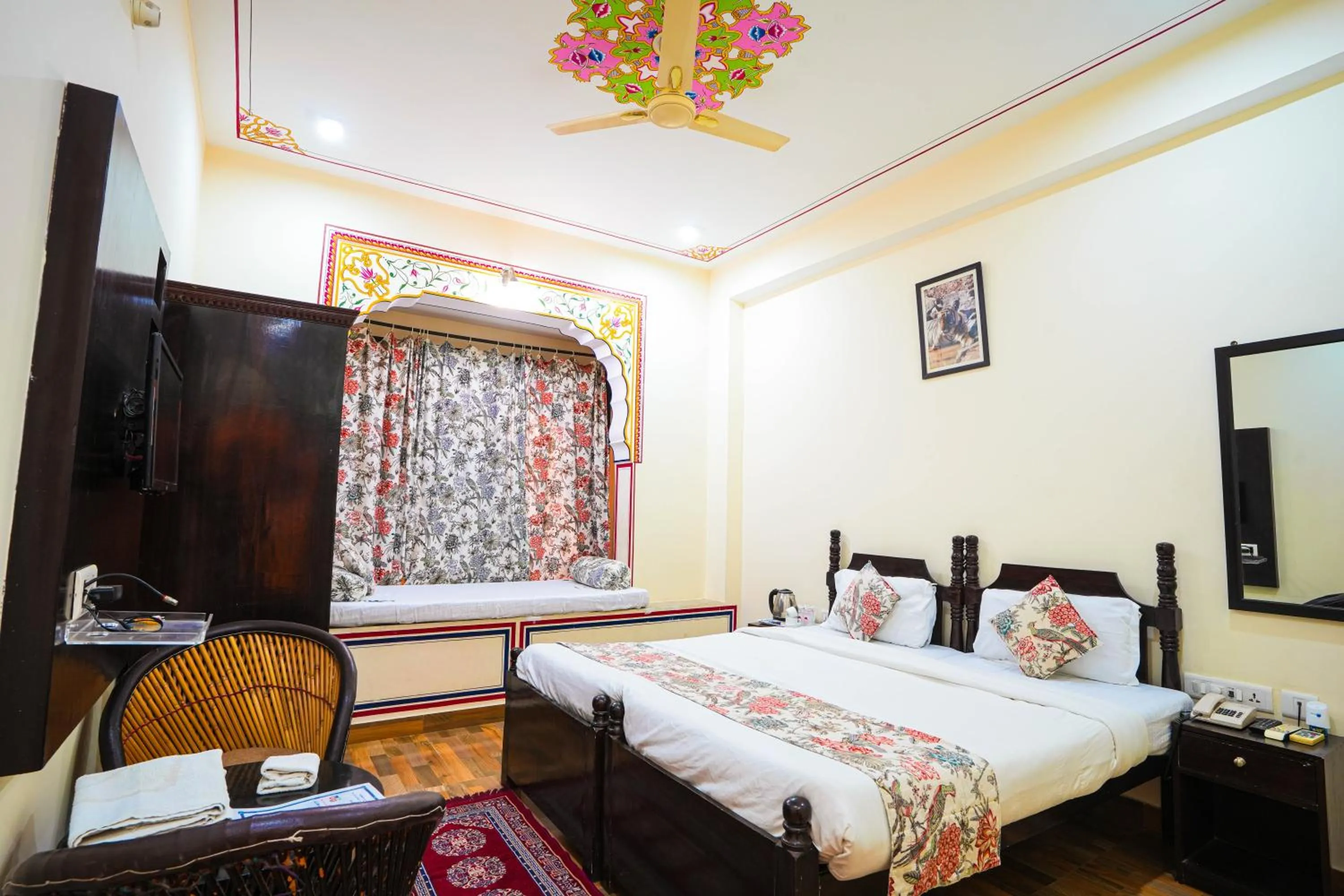Bed in Rajputana Heritage