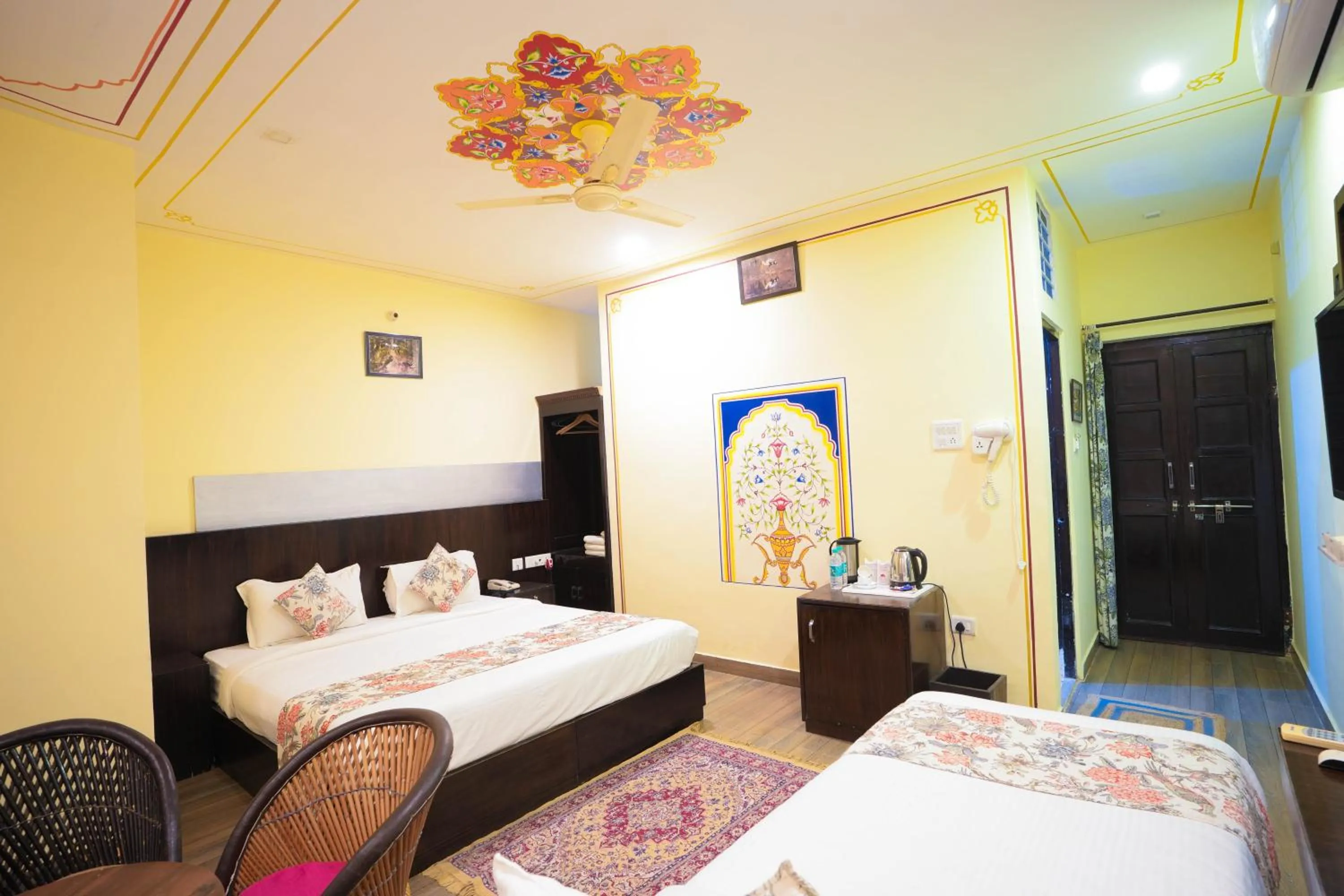 Bed in Rajputana Heritage