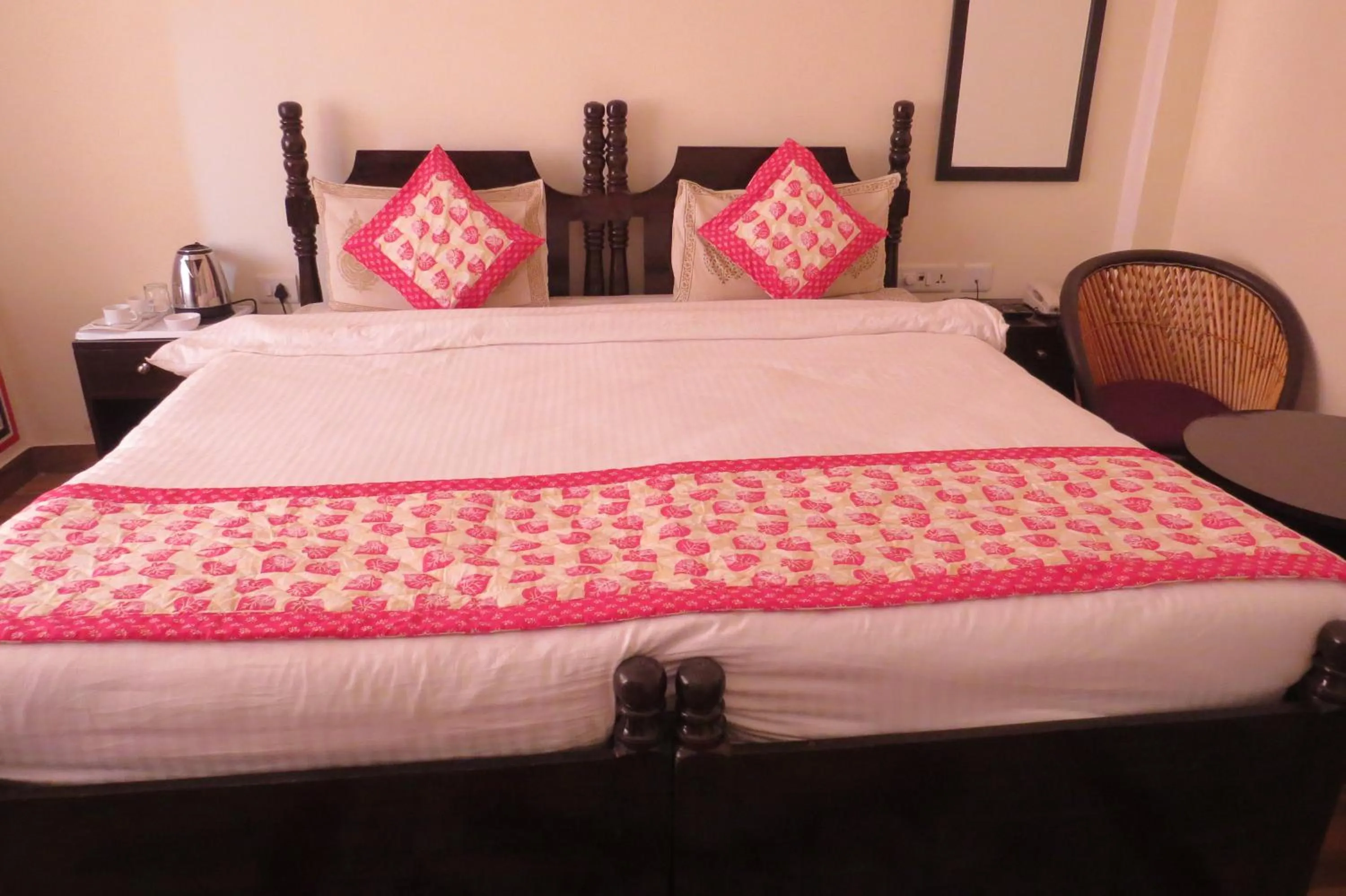 Bed in Rajputana Heritage