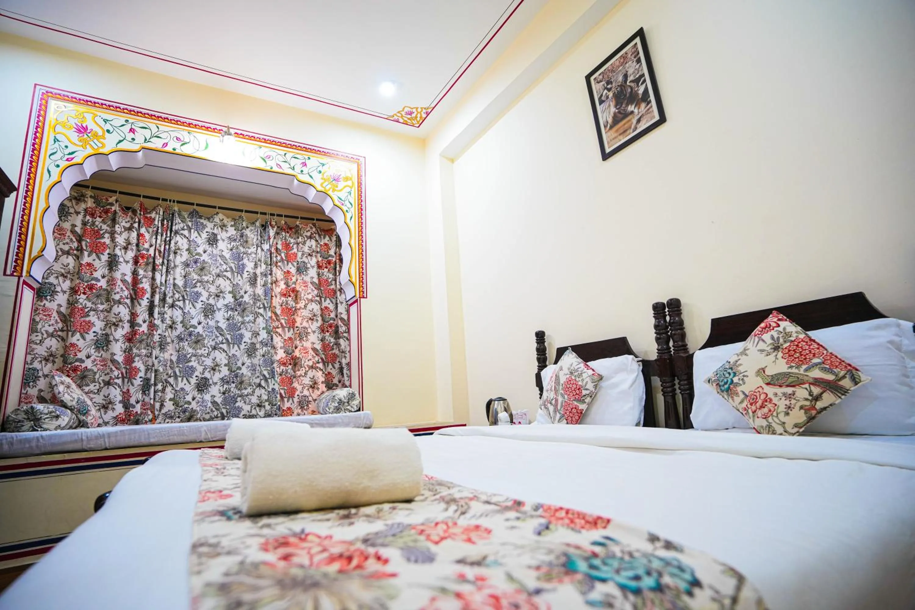 Bed in Rajputana Heritage