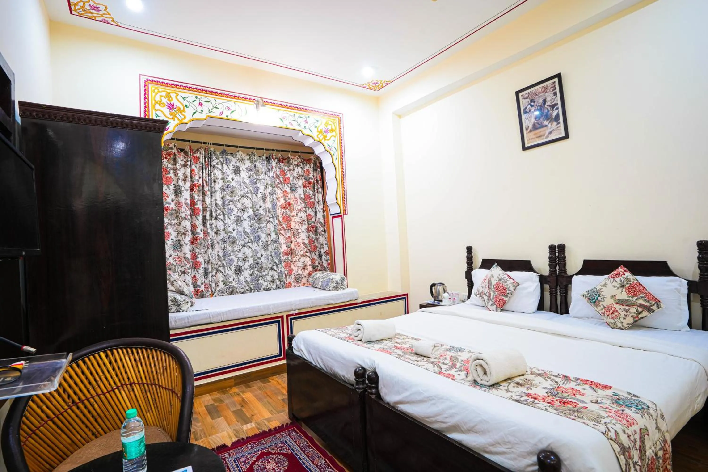 Bed in Rajputana Heritage