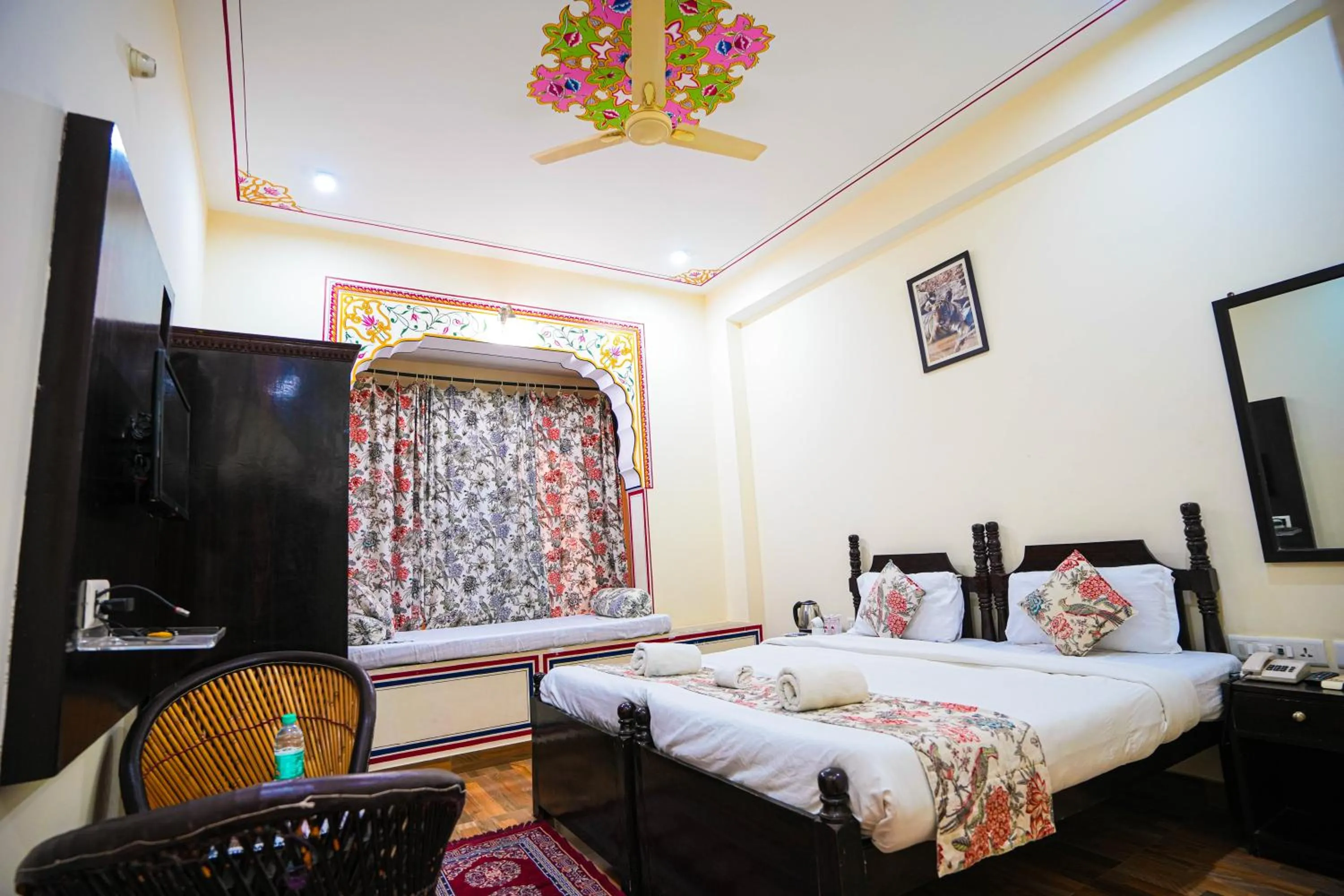 Bed in Rajputana Heritage