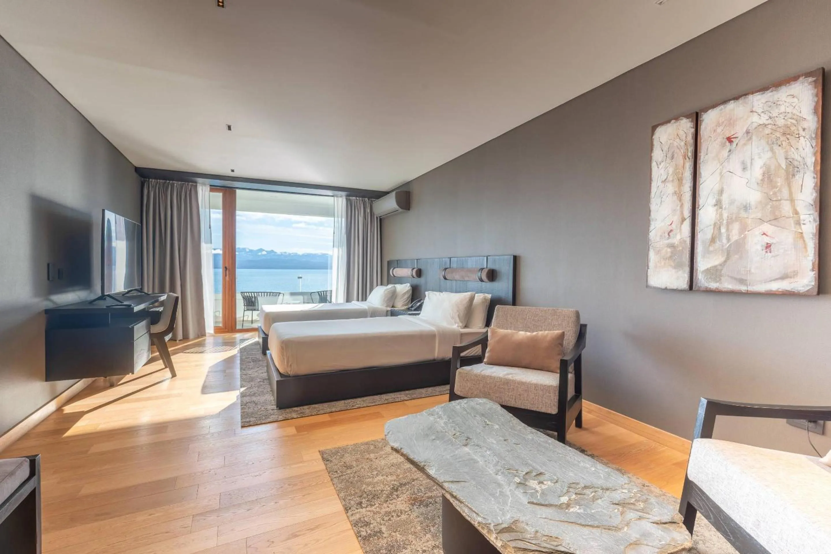 Bedroom, Bed in Radisson Blu Bariloche