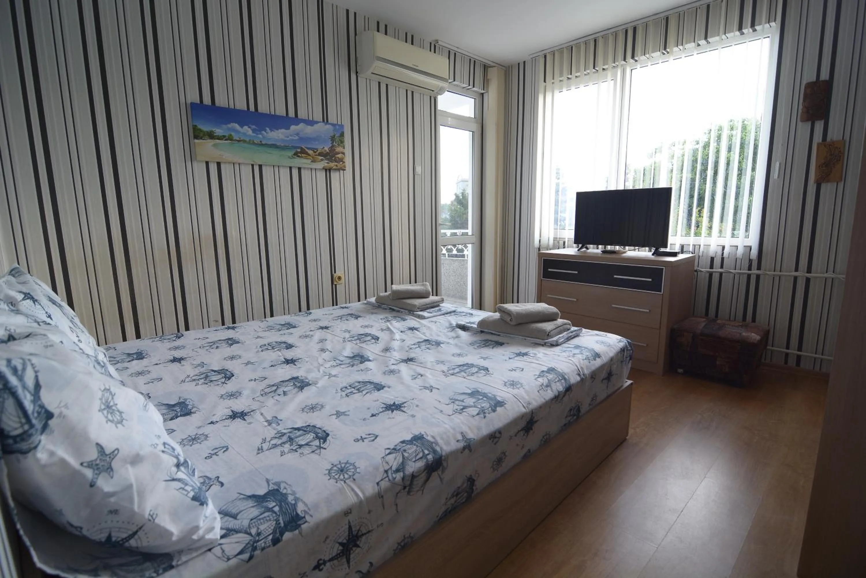 Property building, Bed in Atlantic Complex Ravda