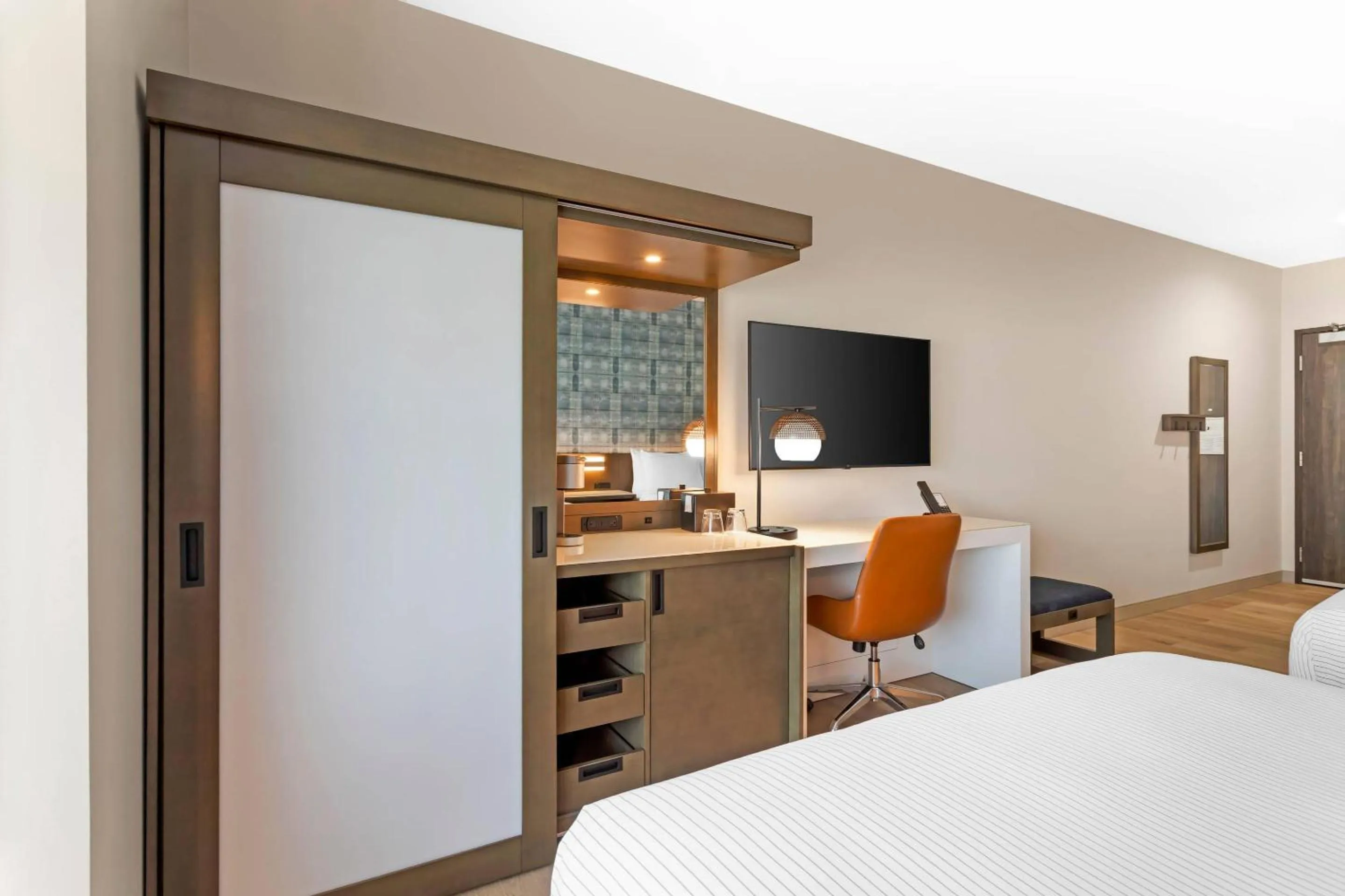 Bedroom, Bed in Cambria Hotel Fort Worth - Medical Center