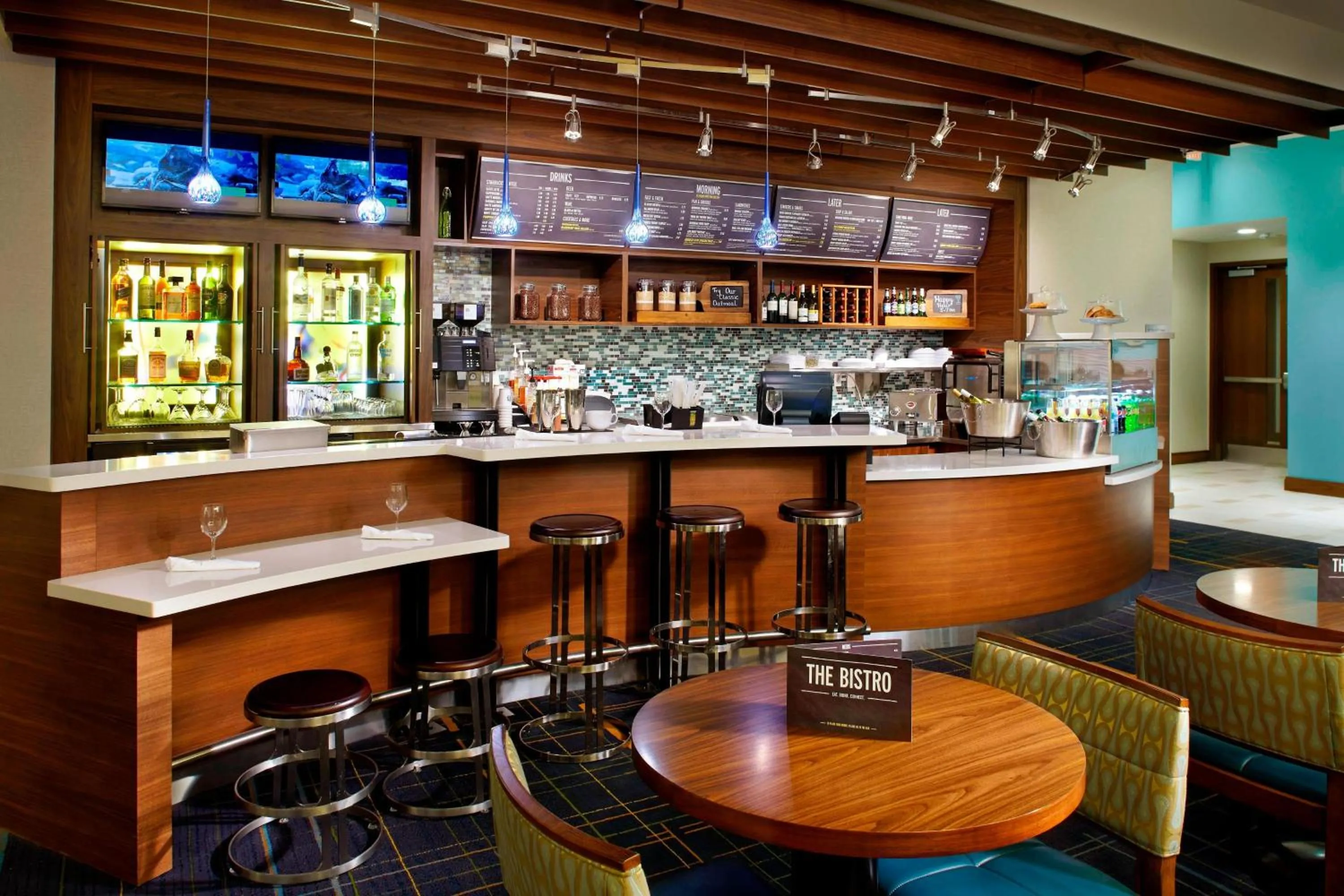 Restaurant/places to eat in Courtyard by Marriott Orlando Lake Nona