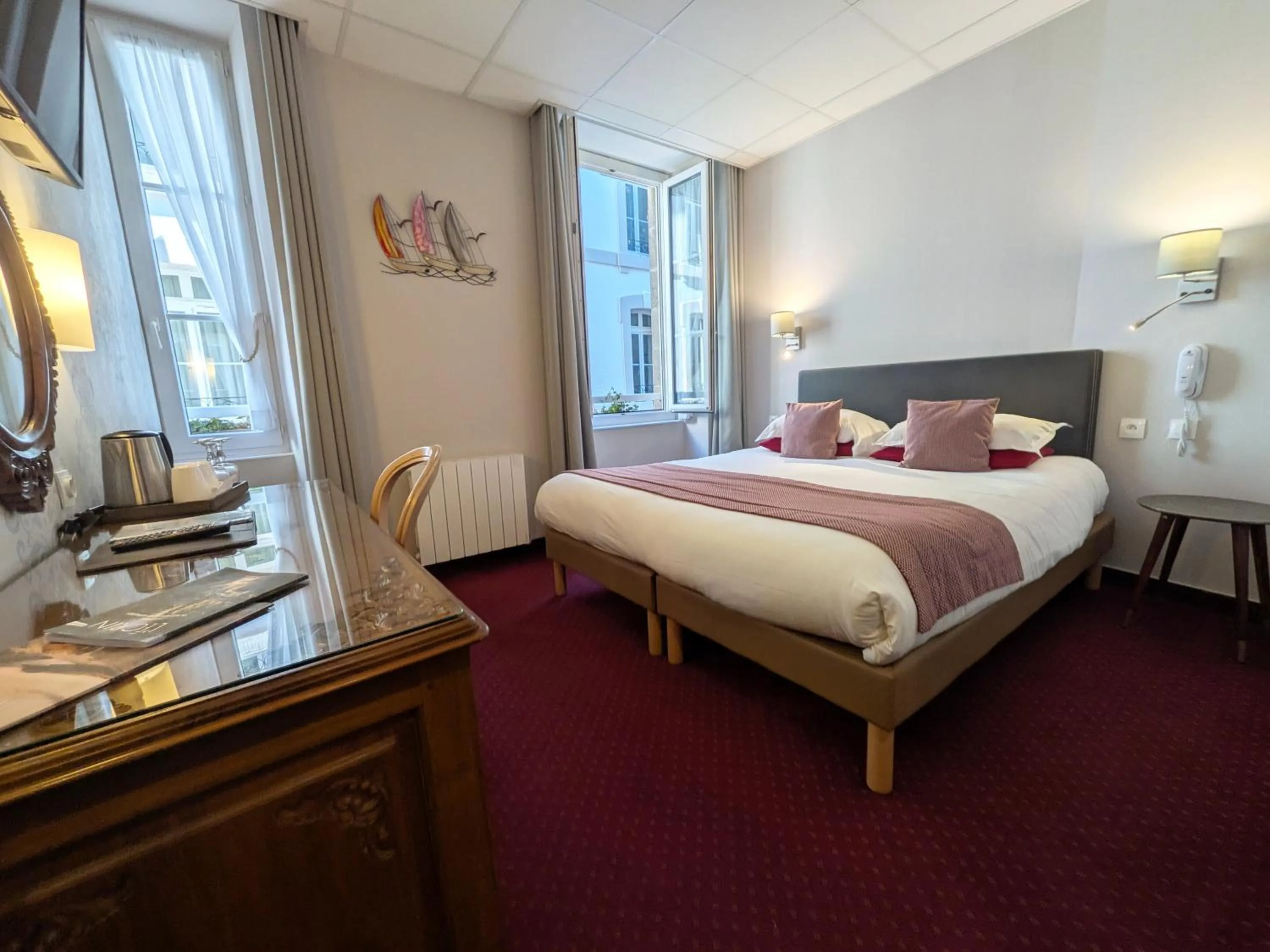Bed in Hotel des Abers