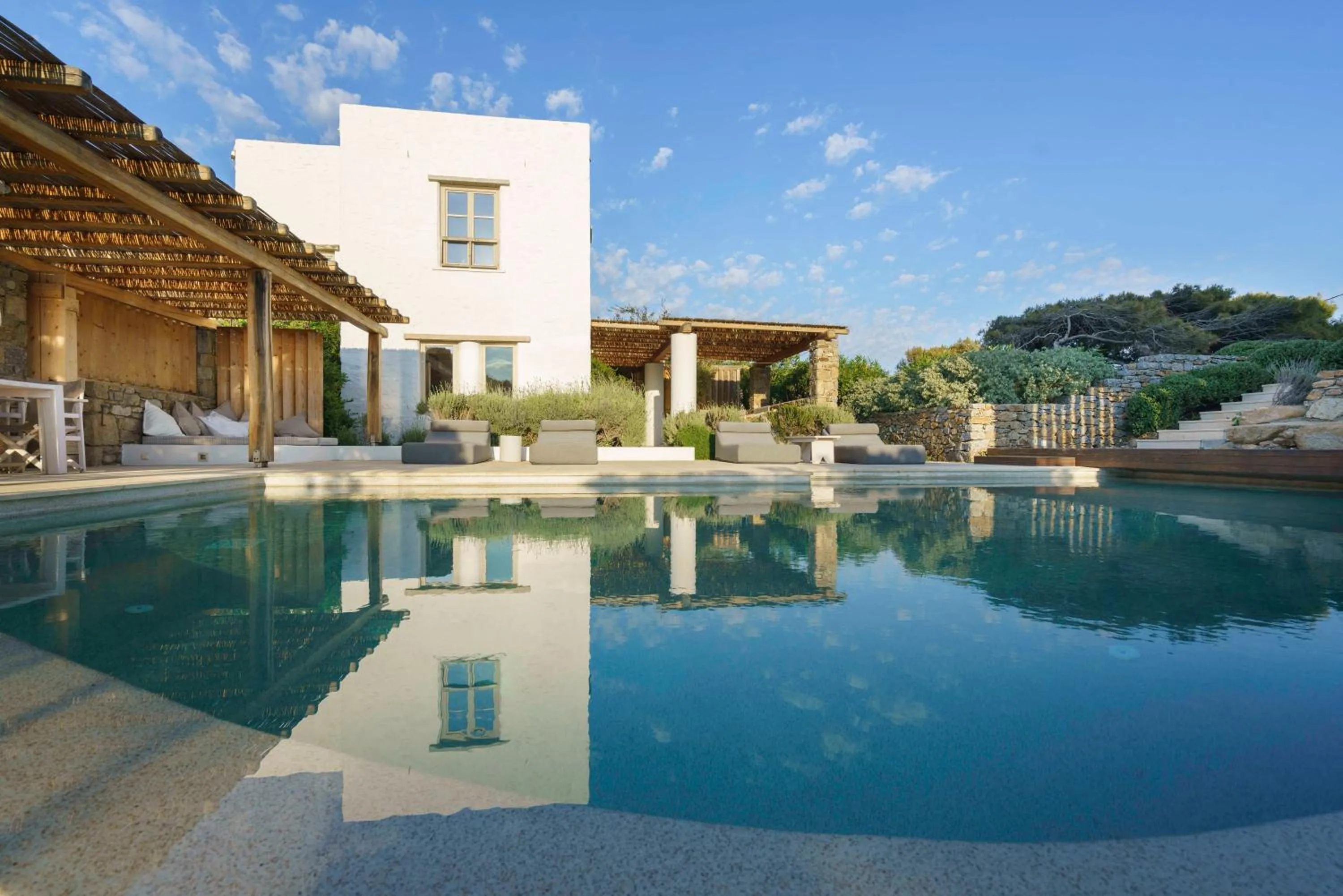 Swimming pool in Cloud Blue