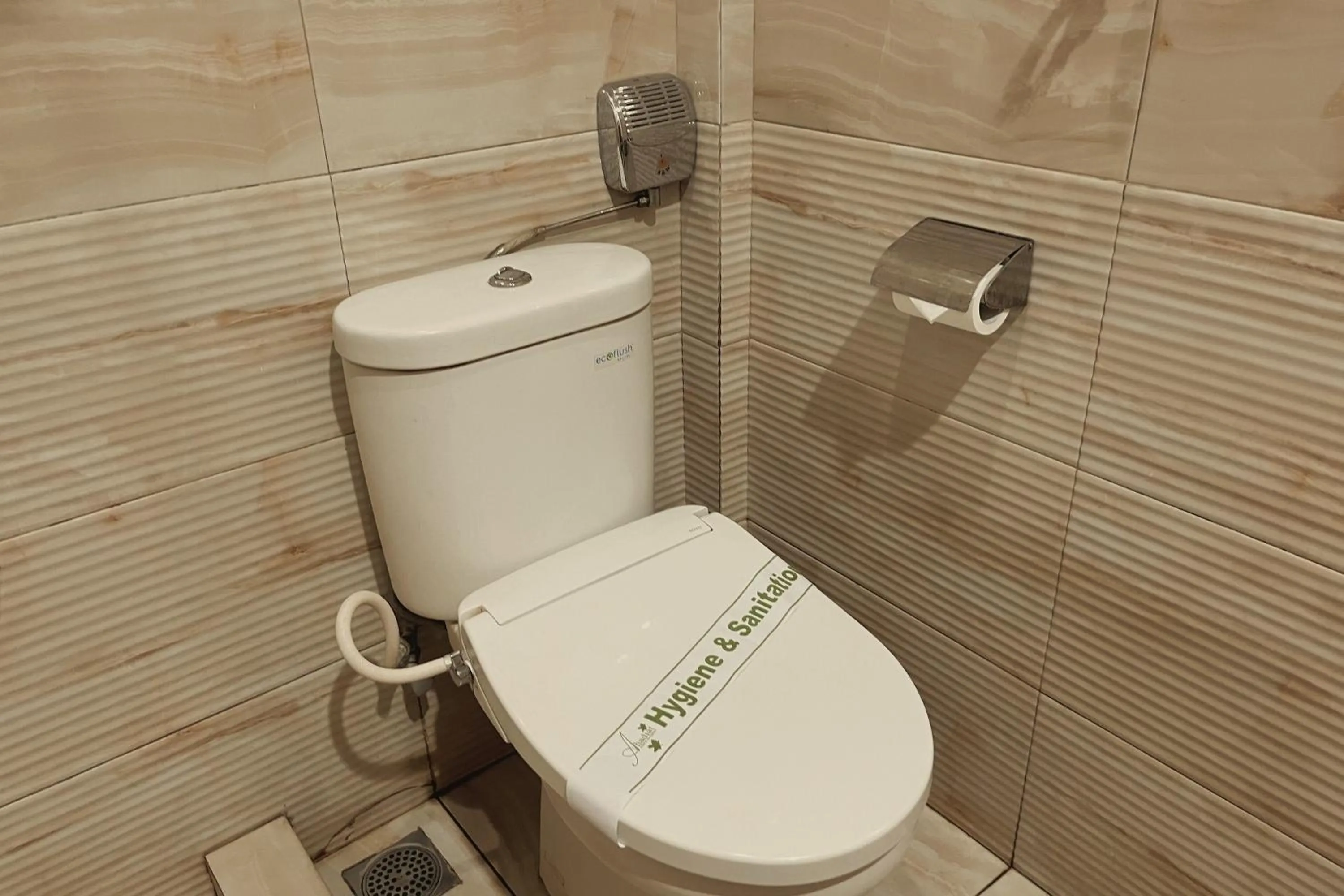 Bathroom in Ahadiat Hotel & Bungalow