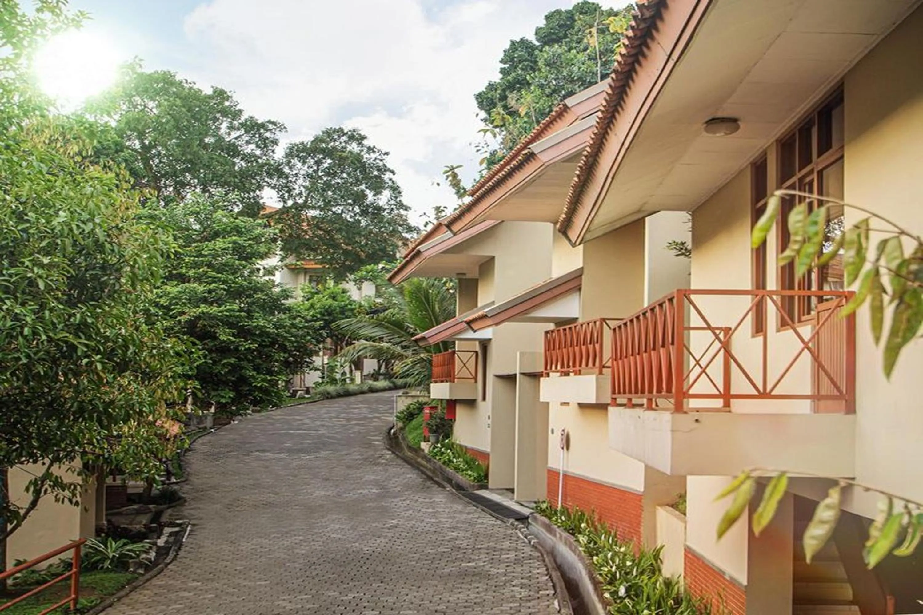 Property building in Ahadiat Hotel & Bungalow