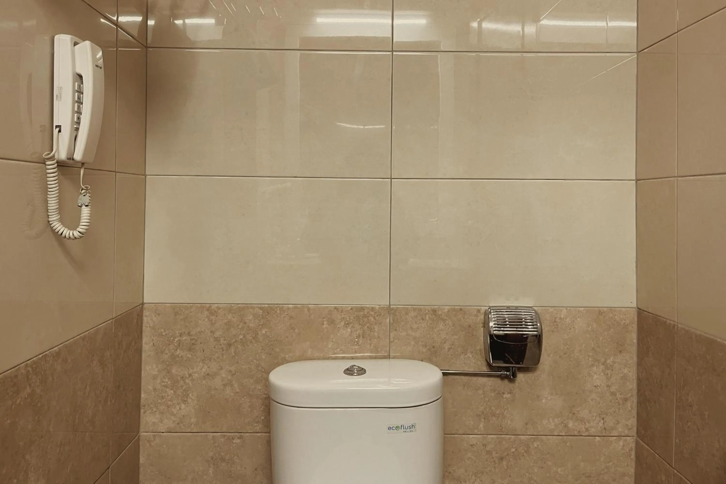 Bathroom in Ahadiat Hotel & Bungalow