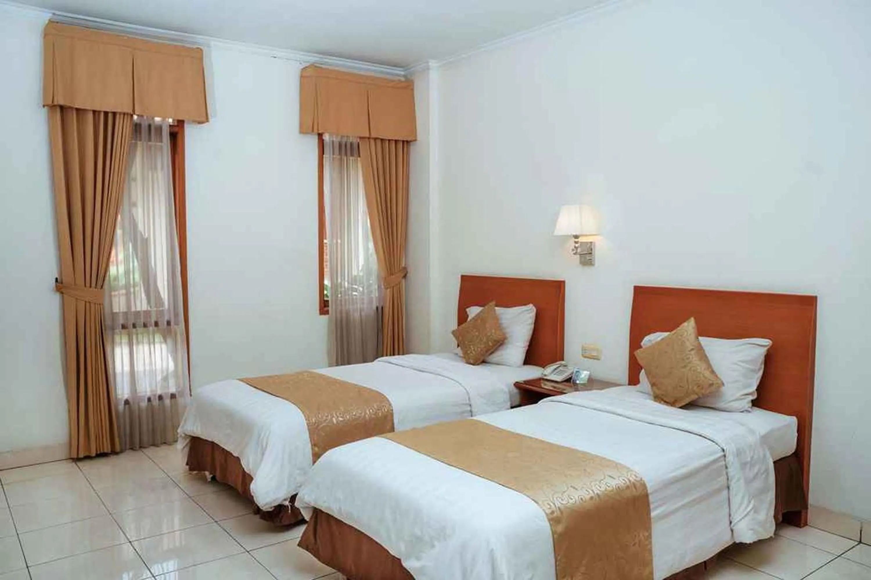 Bed in Ahadiat Hotel & Bungalow