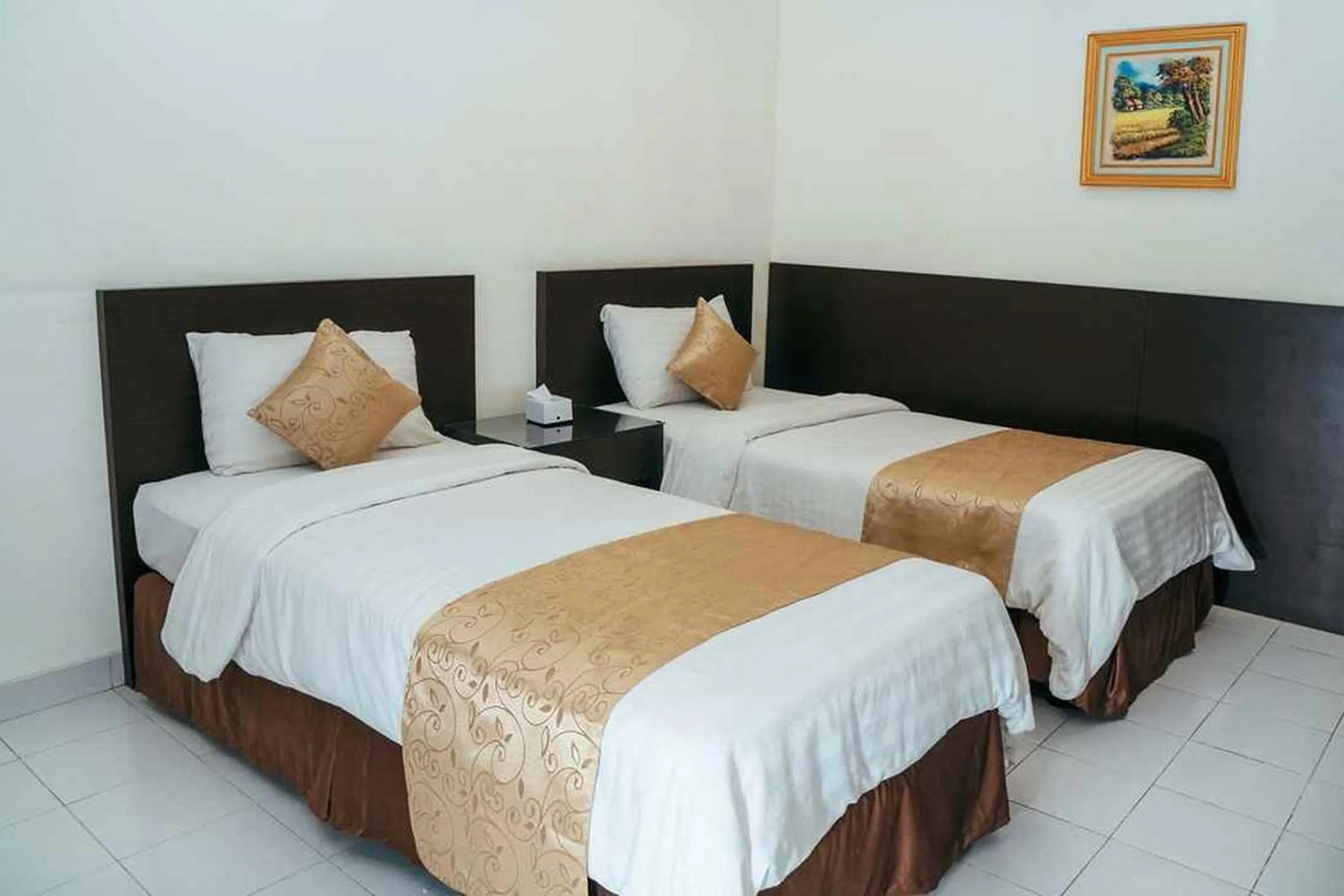 Bed in Ahadiat Hotel & Bungalow
