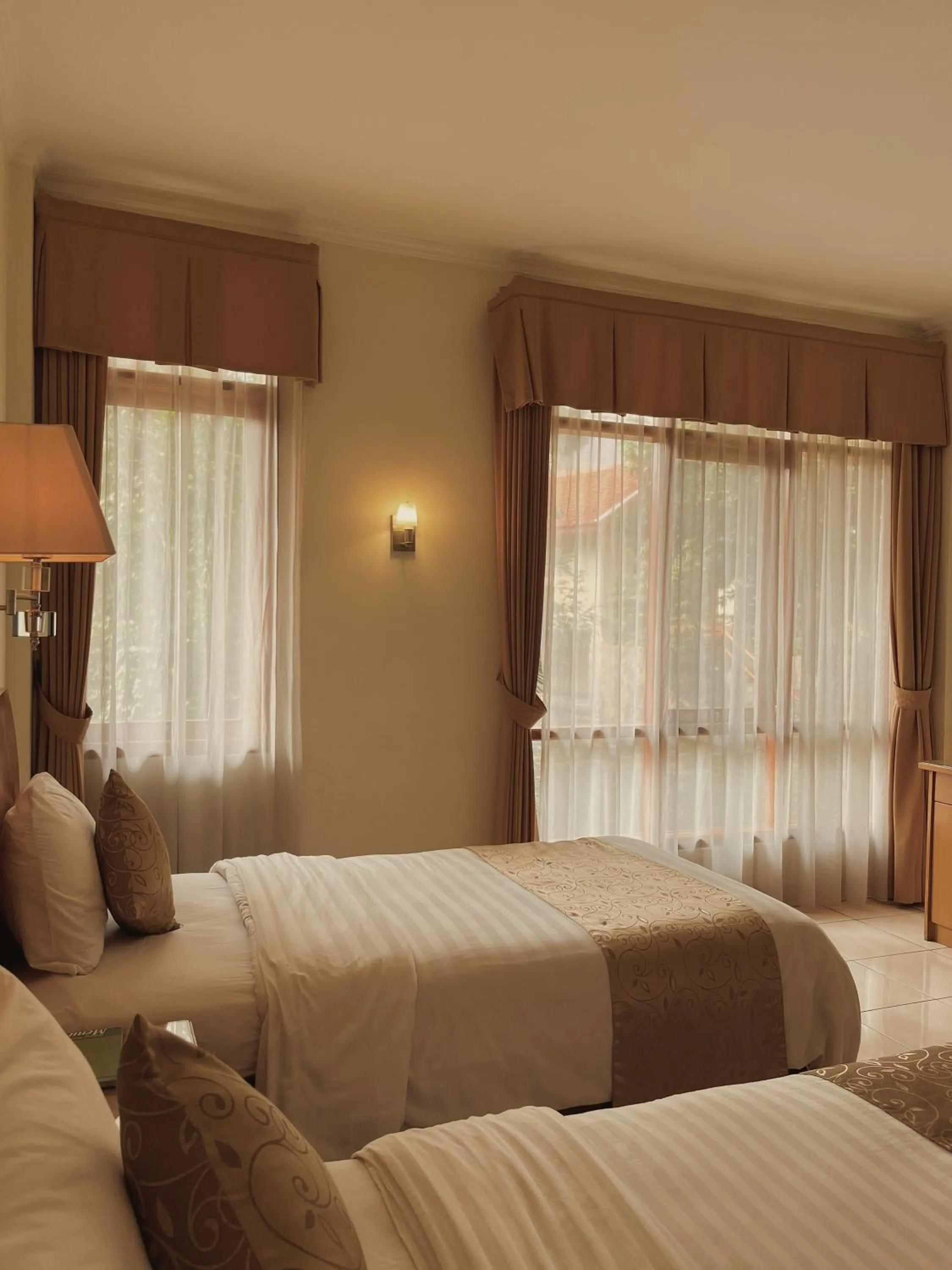 Bed in Ahadiat Hotel & Bungalow