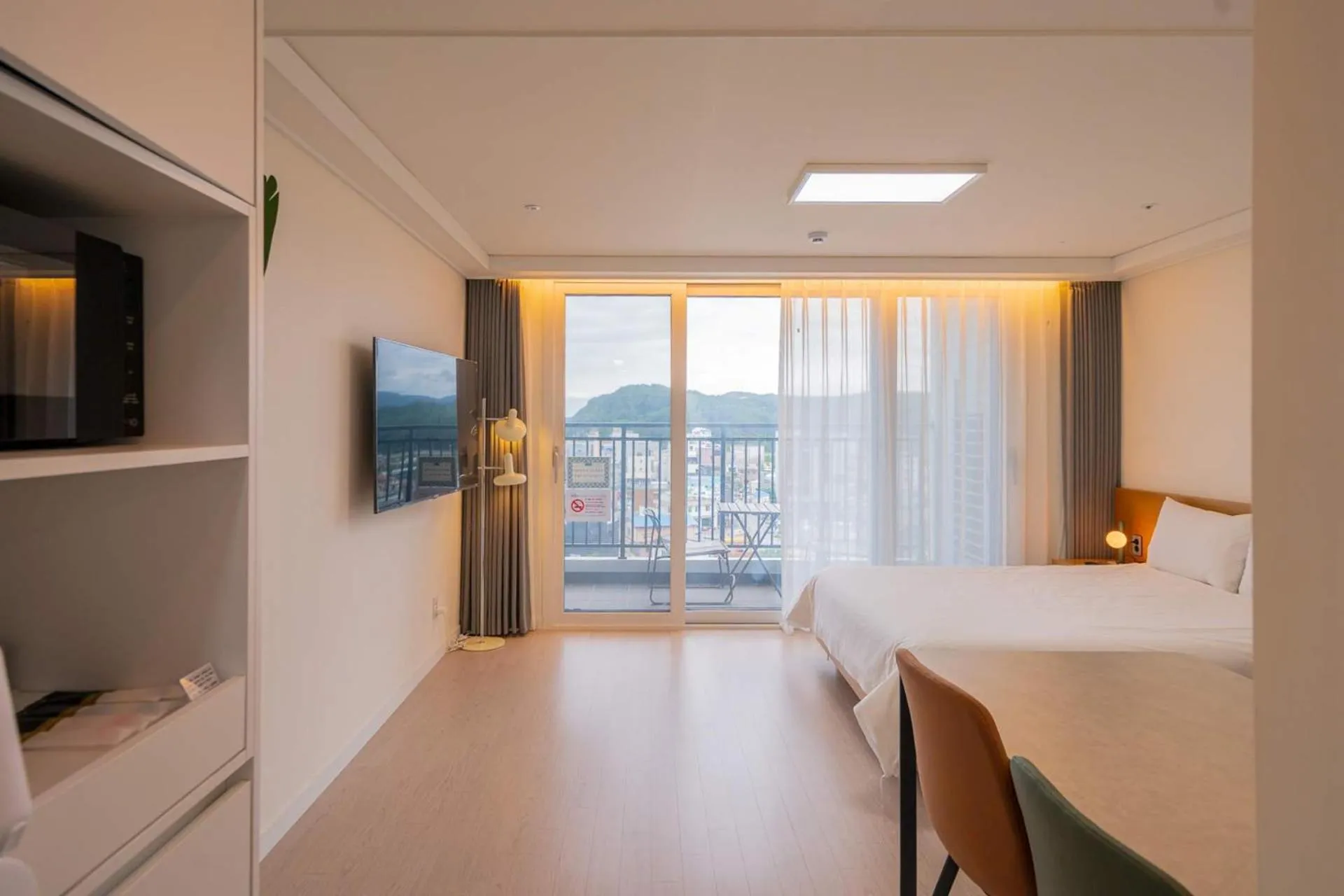 Bed in The Ocean by Owners hotel Yangyang