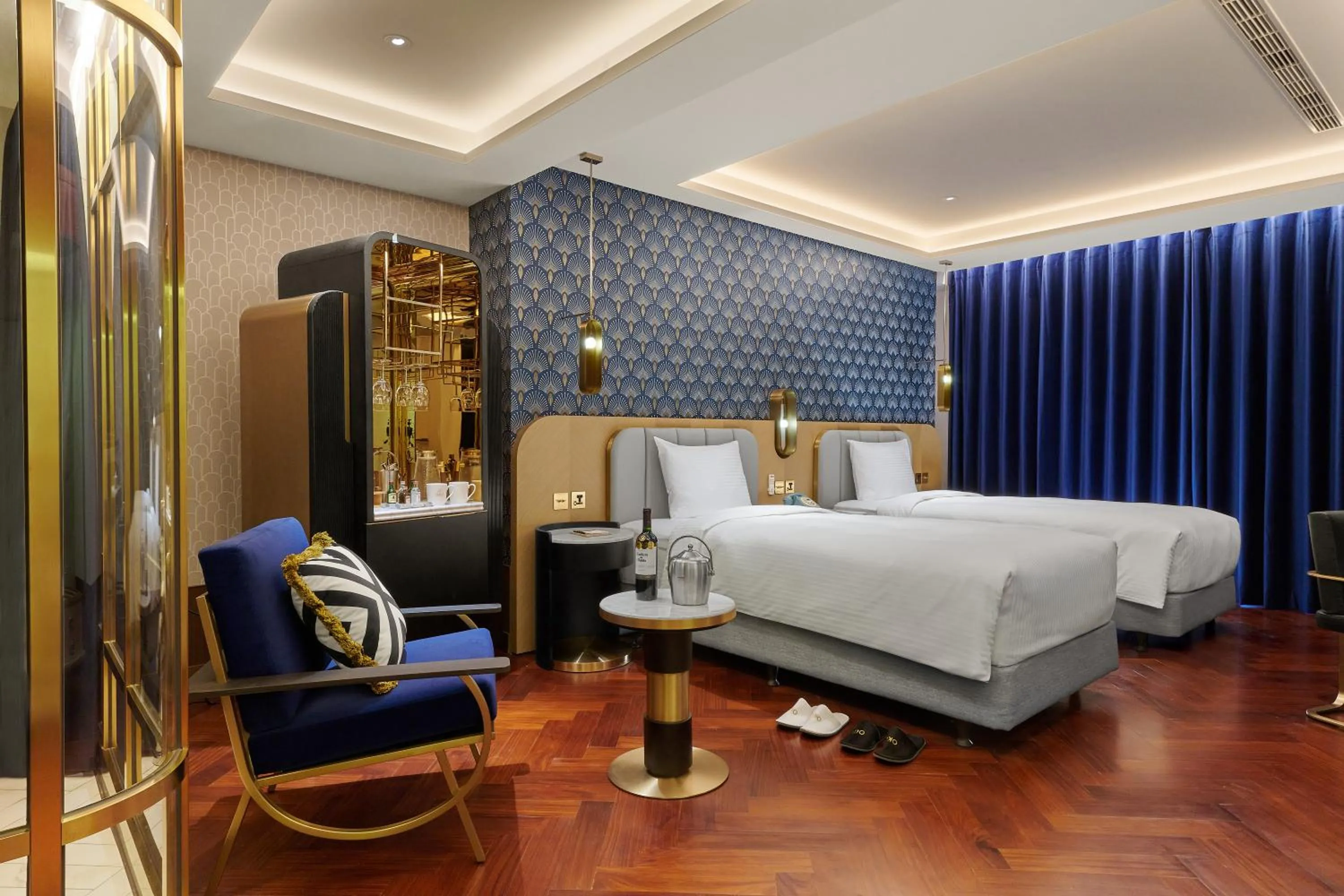 Photo of the whole room, Bed in OKU Hotel