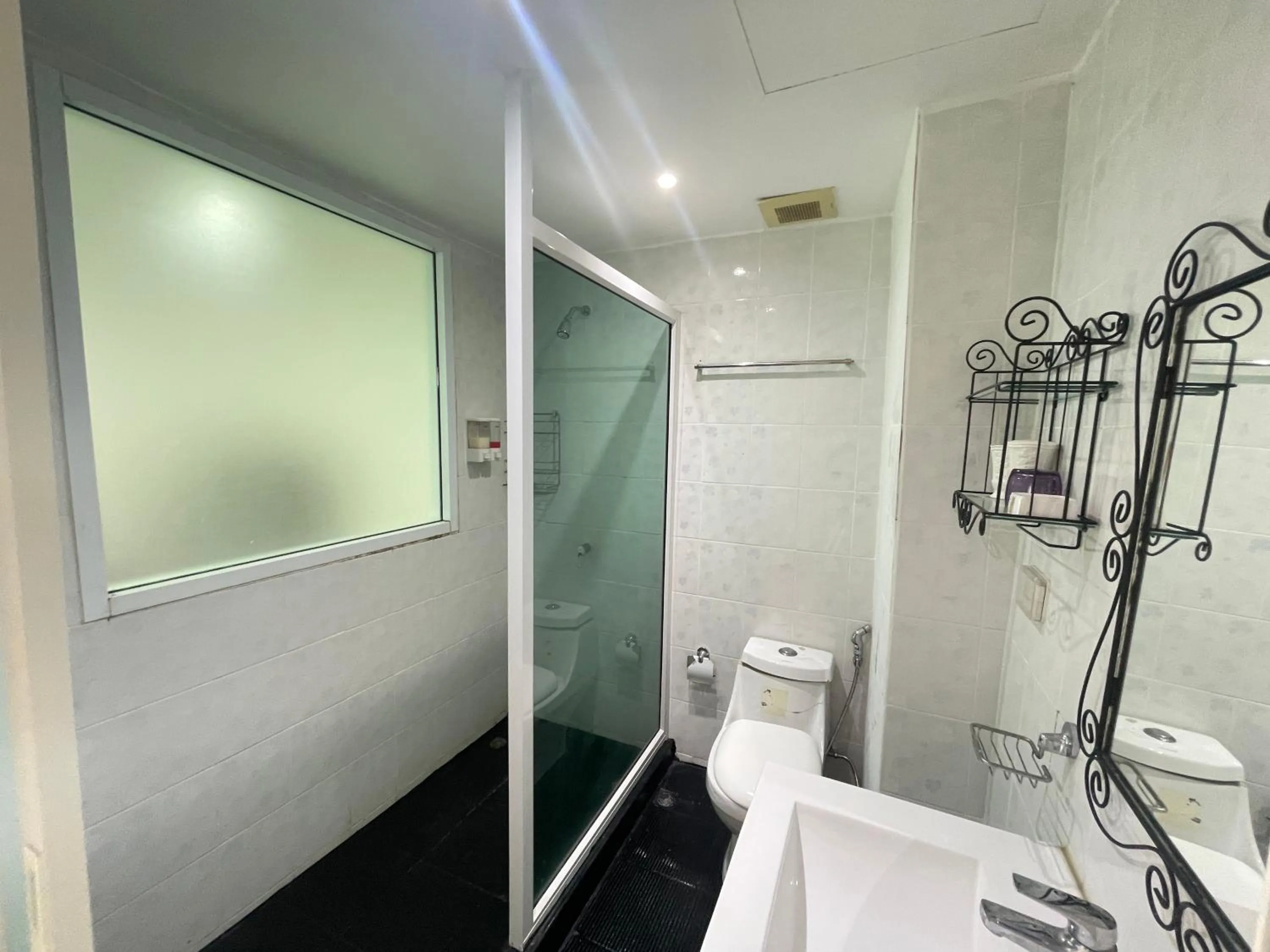 Bathroom in W-9 Hotel