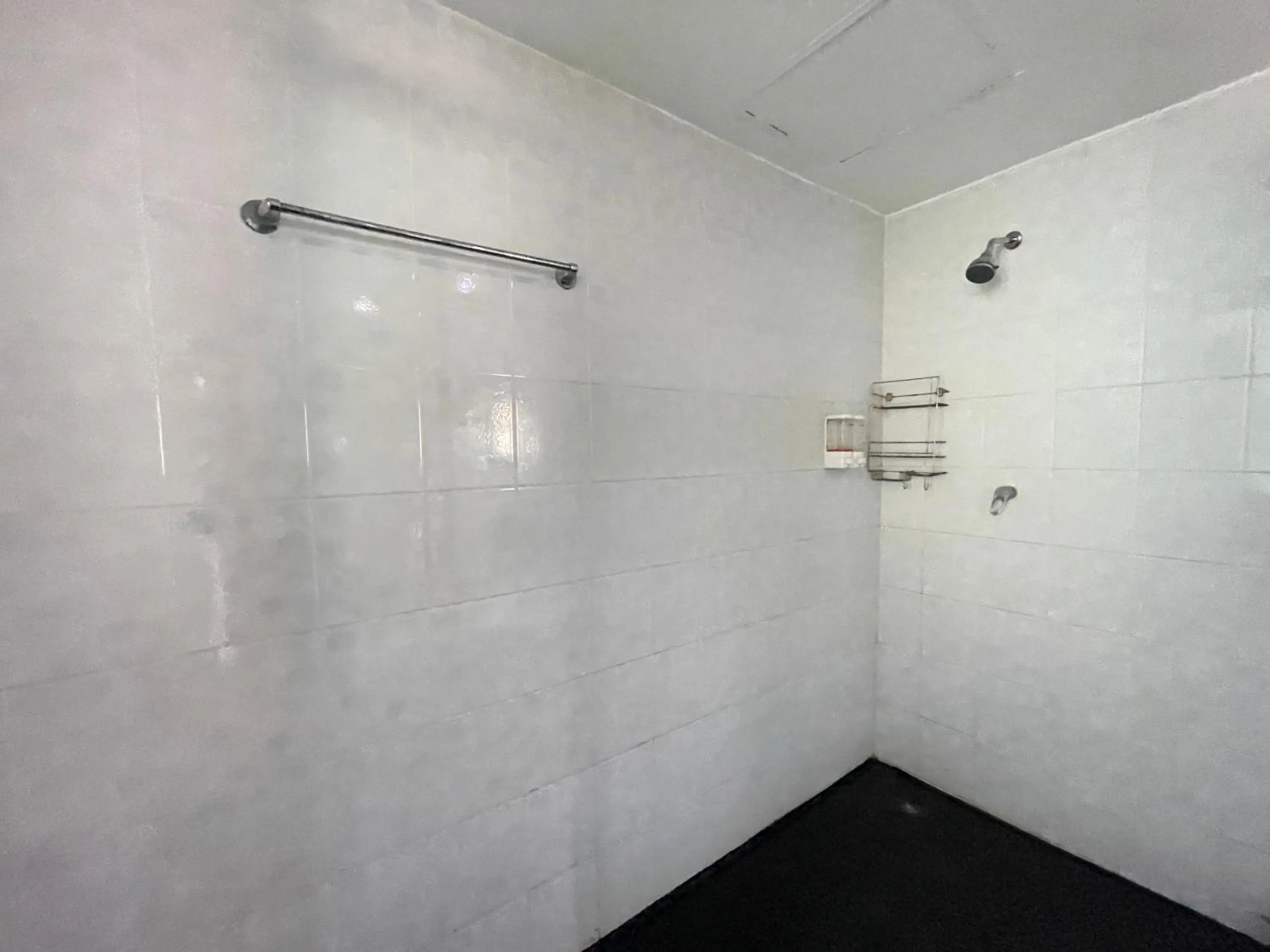 Bathroom in W-9 Hotel