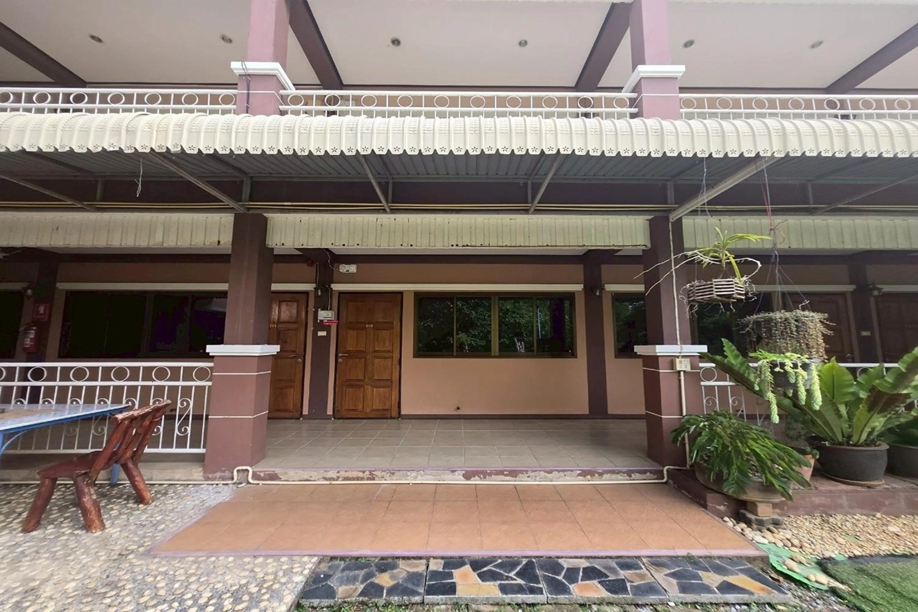 Property building in Phaiboon Hotel & Resort