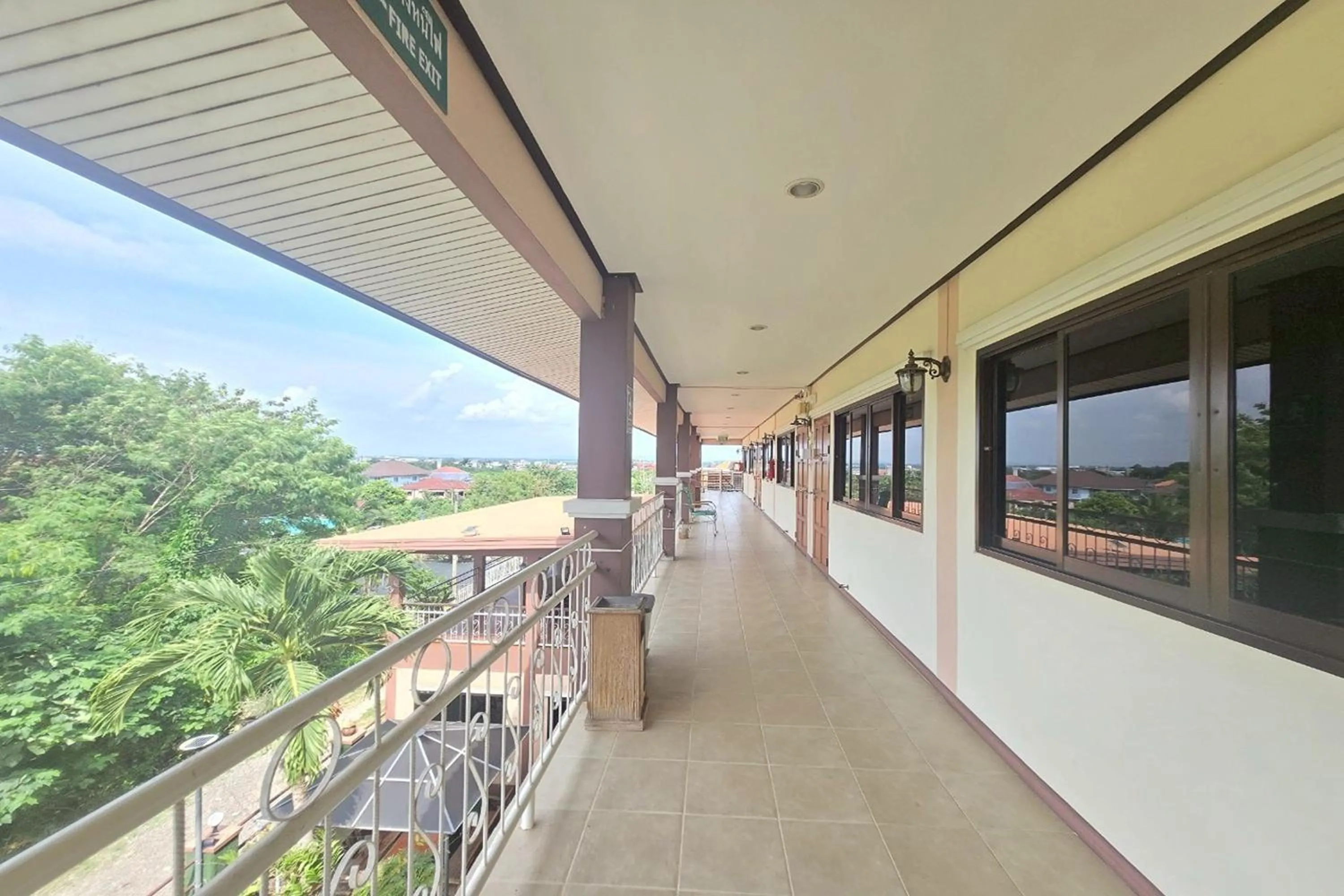 Property building in Phaiboon Hotel & Resort