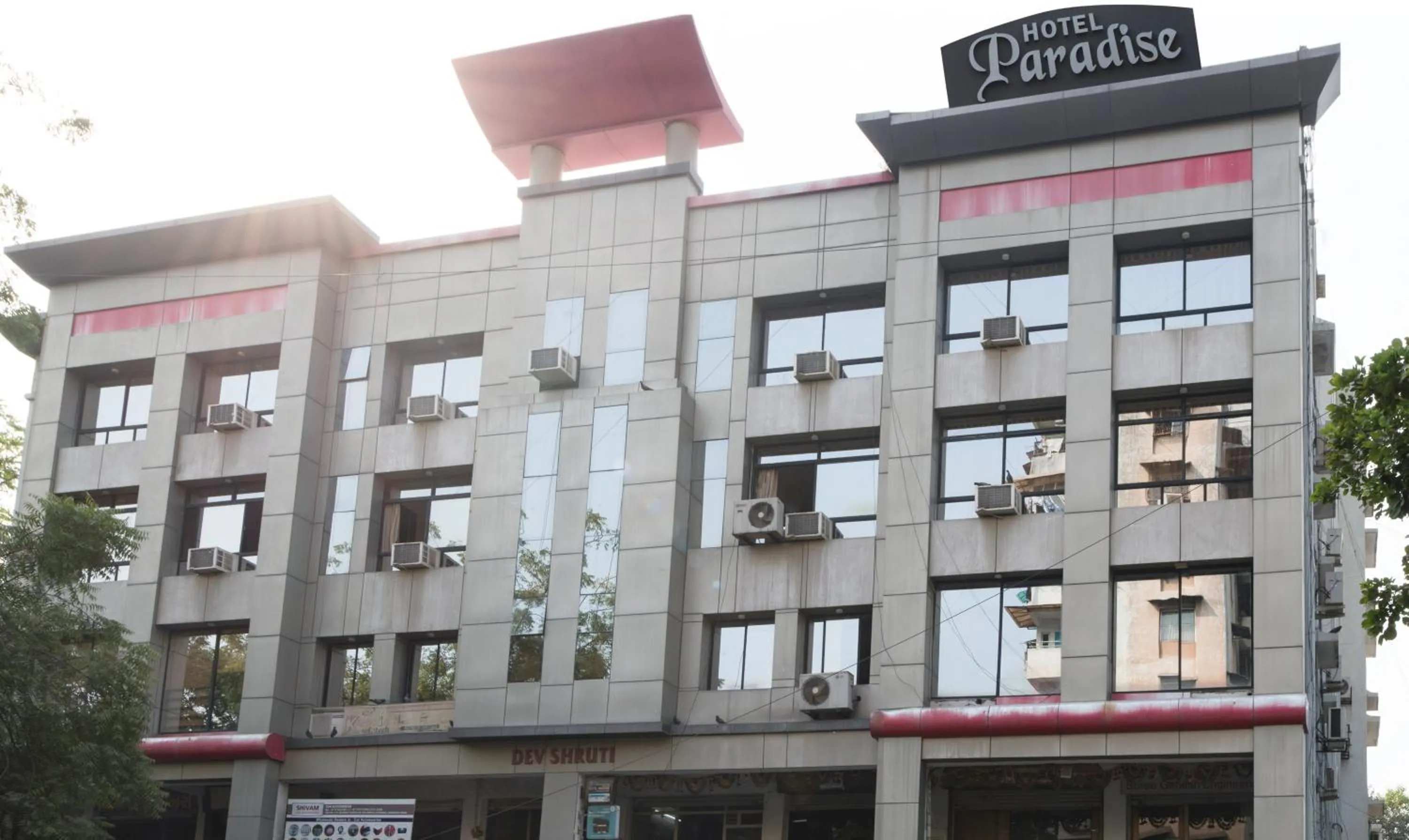 Property building in Treebo Paradise