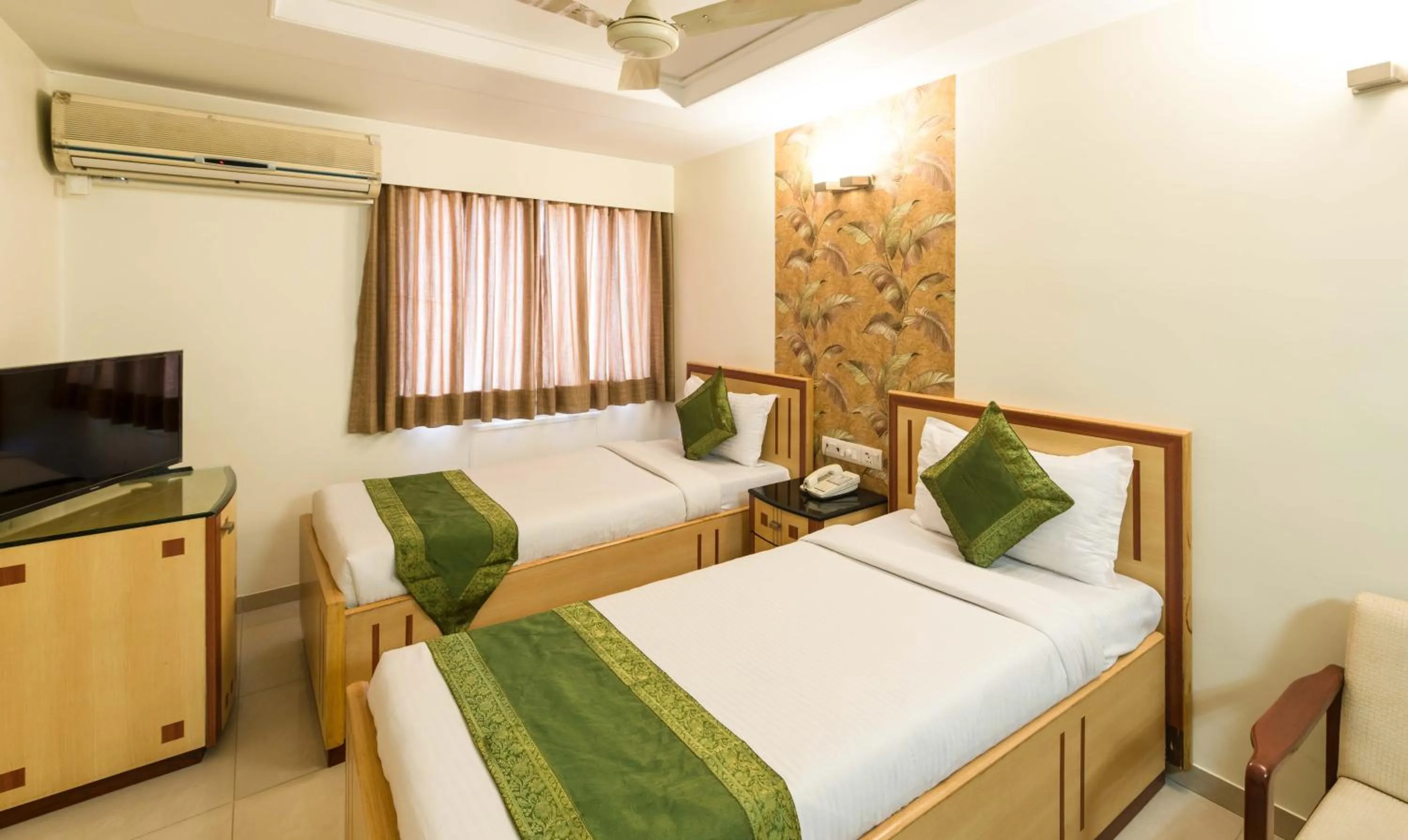 Bed in Treebo Paradise