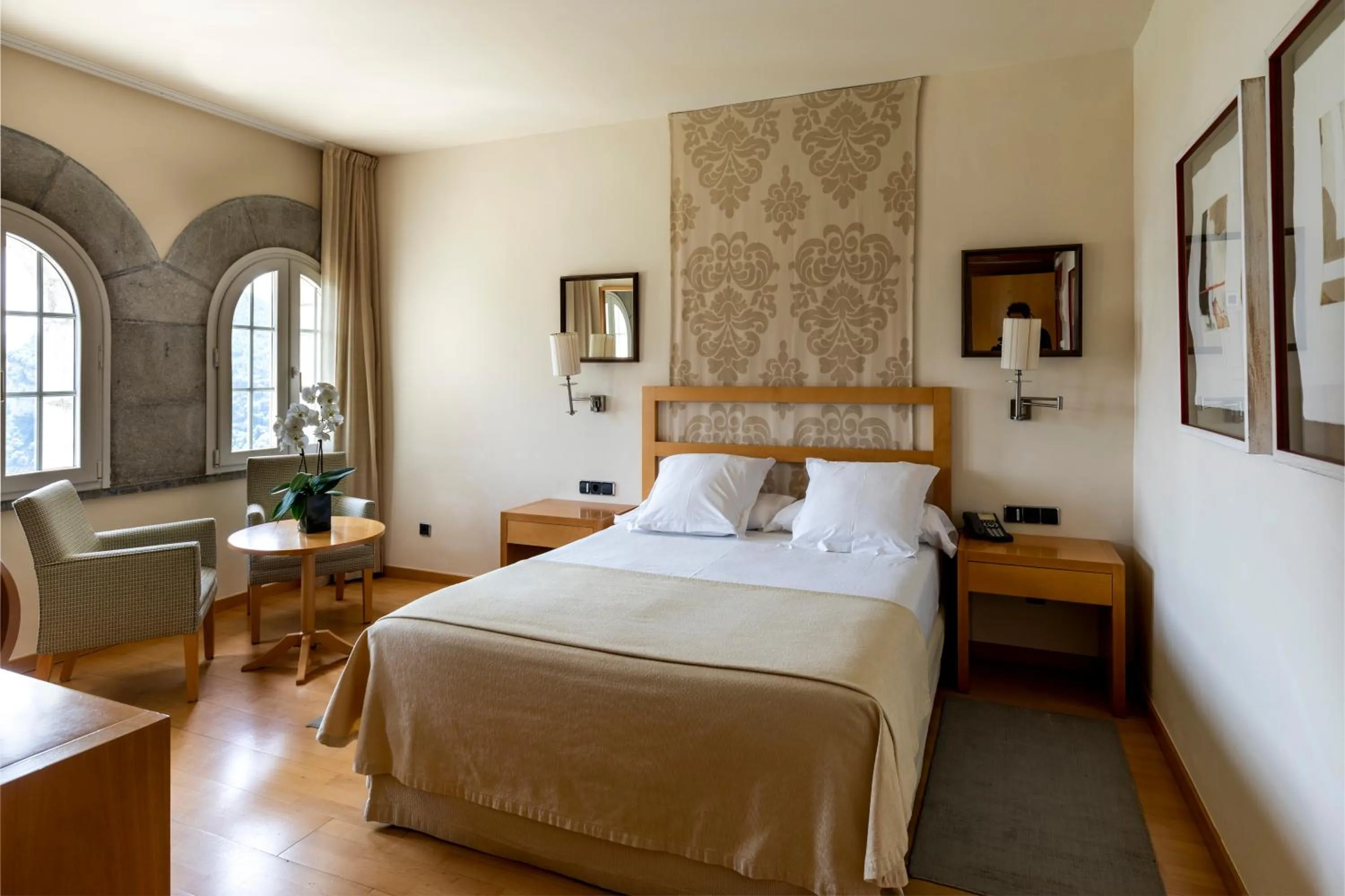 Bedroom, Bed in Parador de Vic-Sau